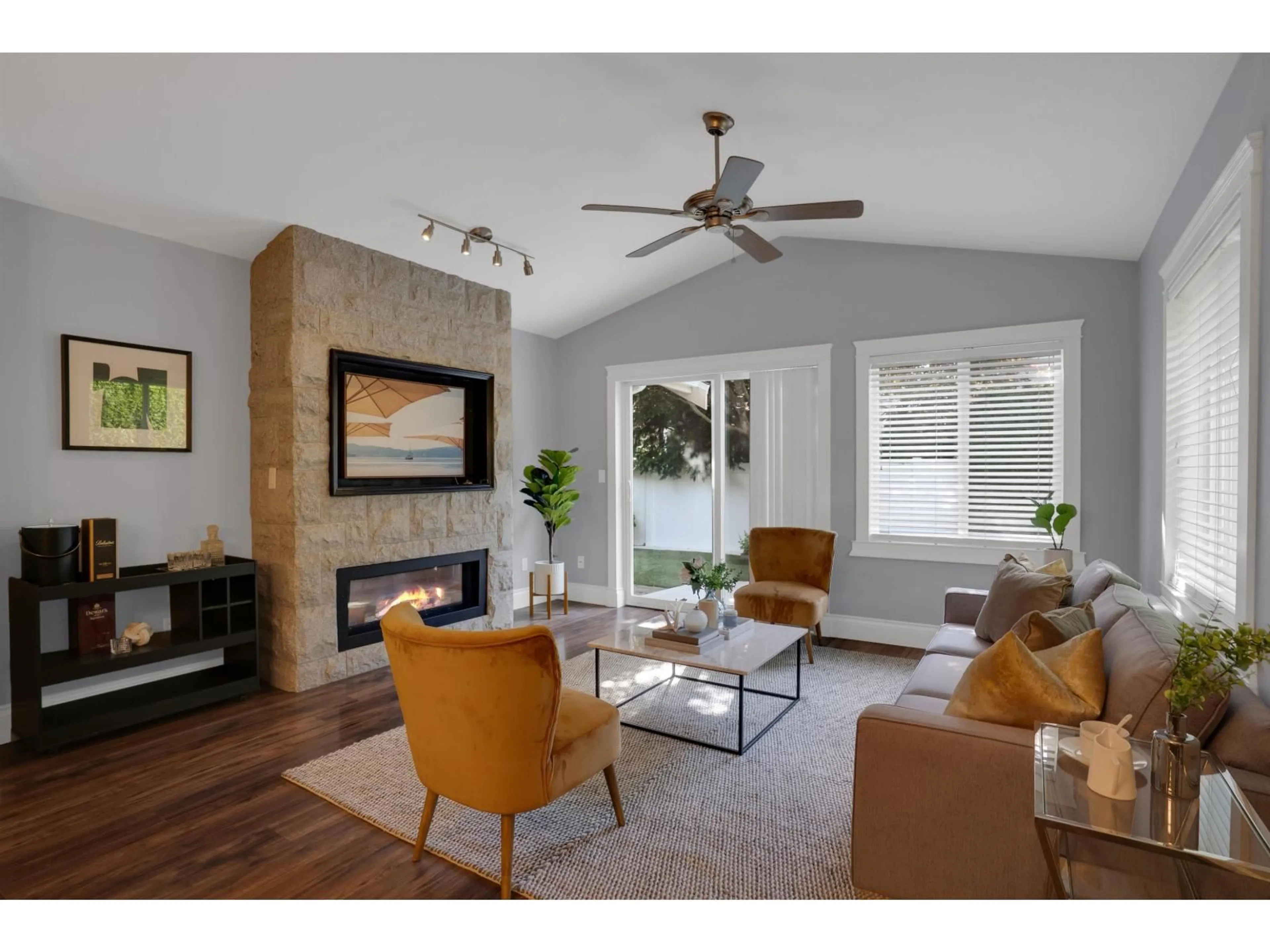 Living room with furniture, unknown for 58 - 17516 4TH AVENUE, Surrey British Columbia V3Z0S1