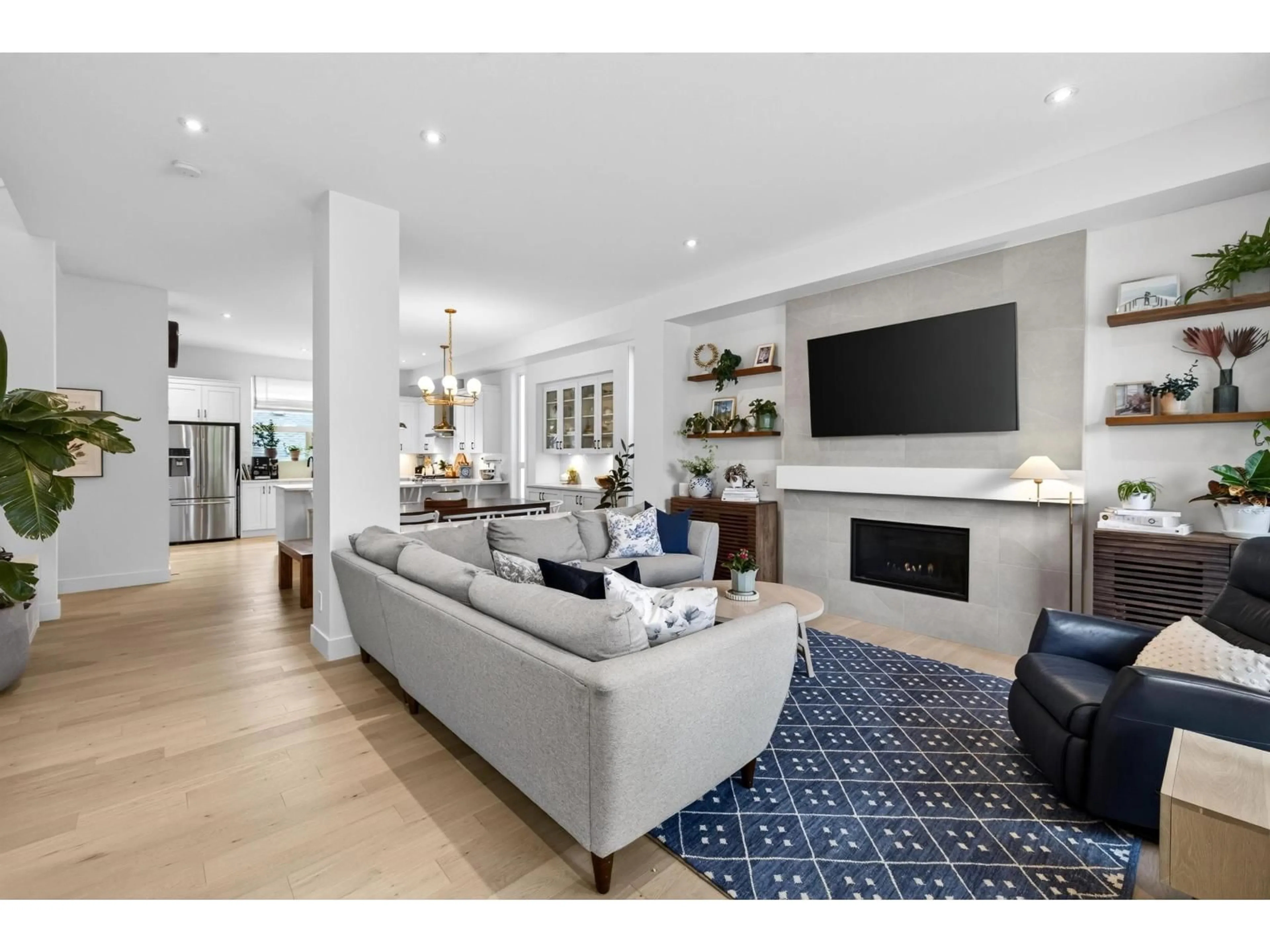 Living room with furniture, unknown for 20479 77B AVENUE, Langley British Columbia V2Y4K3