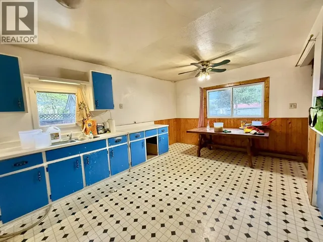 356 BAKER DRIVE, Quesnel 3