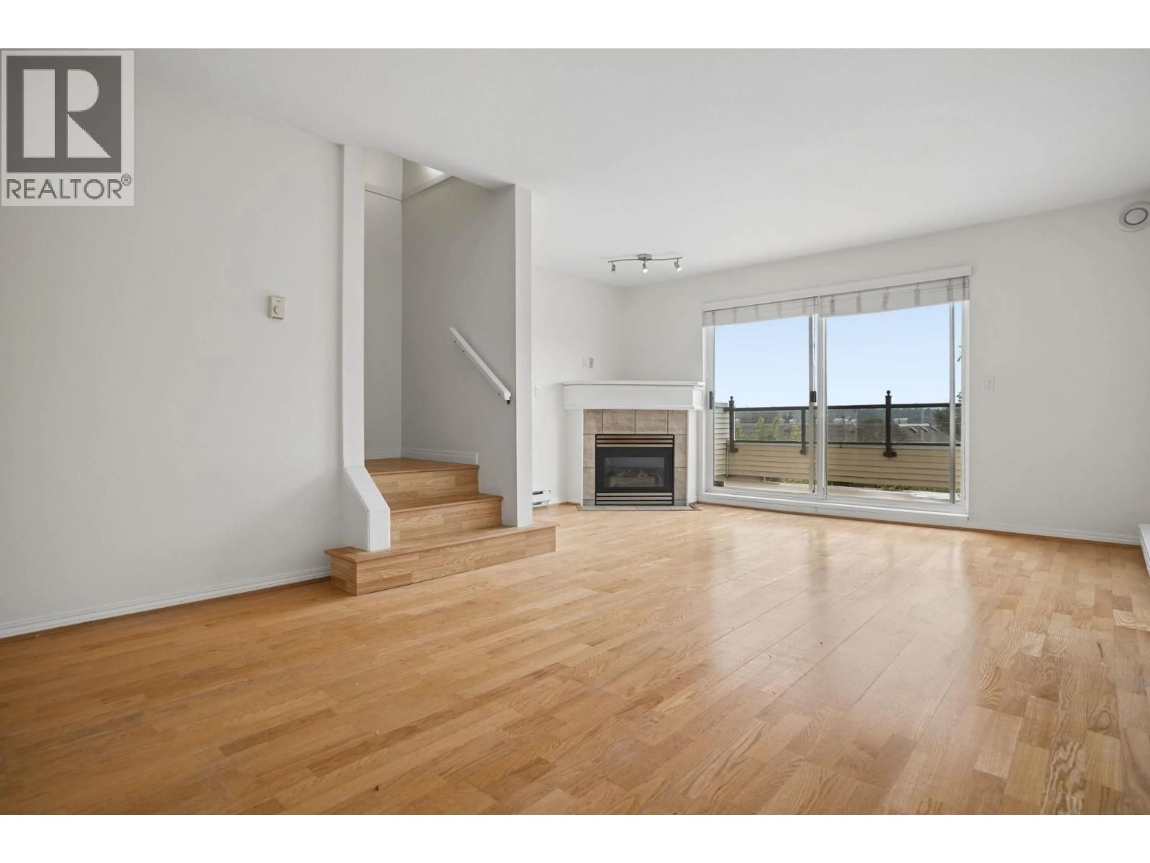 A pic of a room for 237 - 1408 CARTIER AVENUE, Coquitlam British Columbia V3K7A4