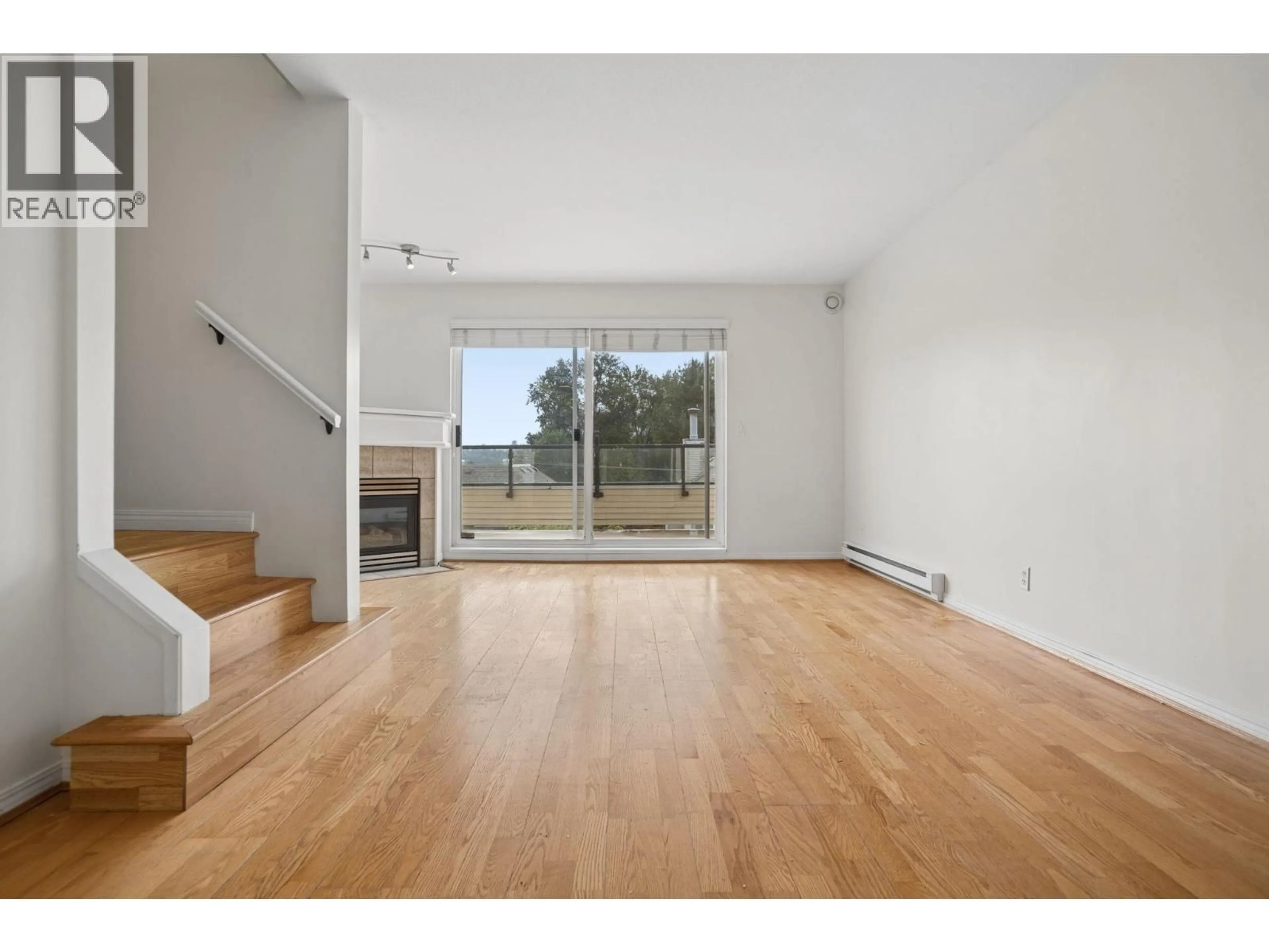 A pic of a room for 237 - 1408 CARTIER AVENUE, Coquitlam British Columbia V3K7A4