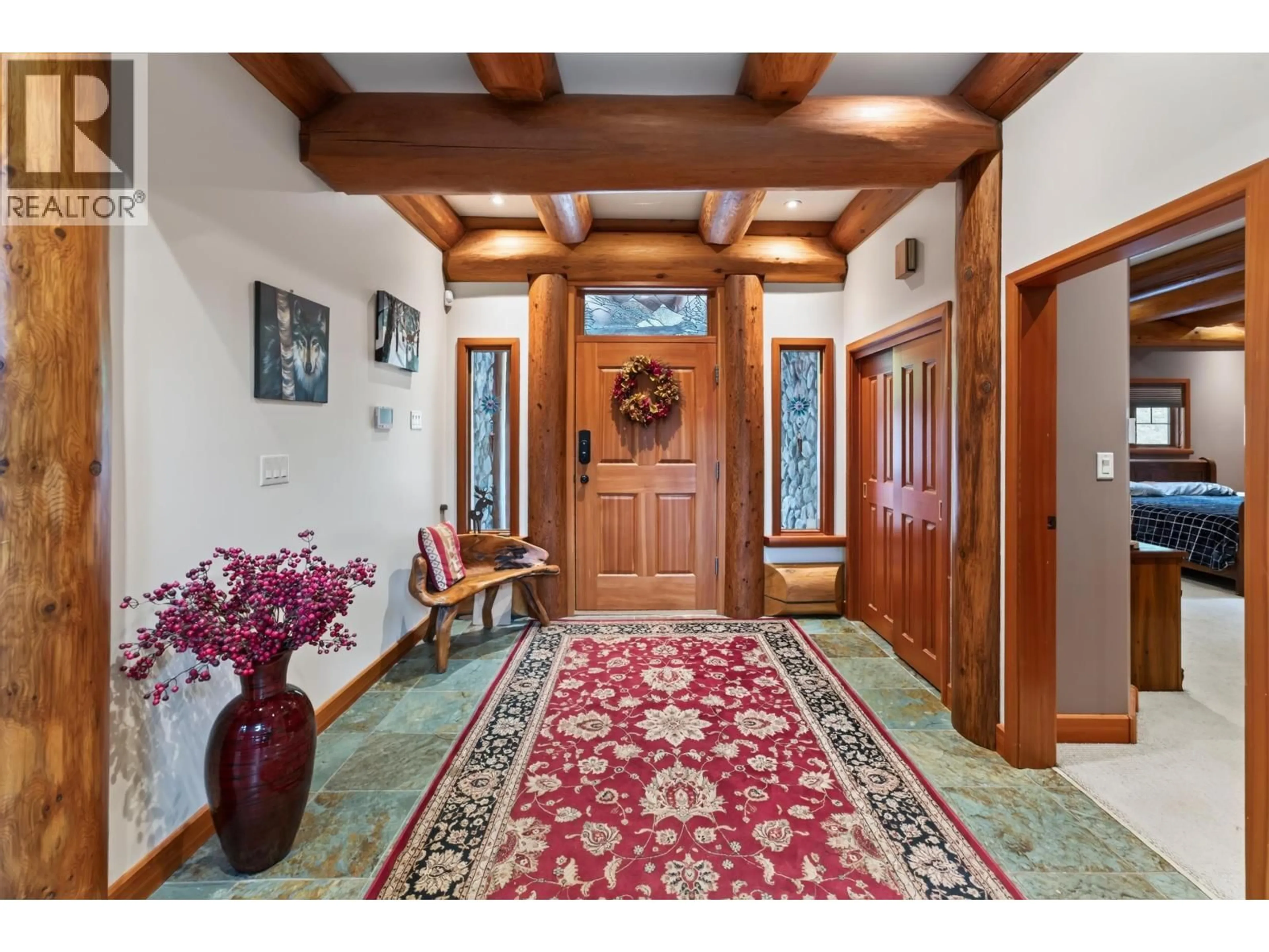 Indoor entryway for 3698 MCLARTY CRESCENT, Prince George British Columbia V2K4Z3