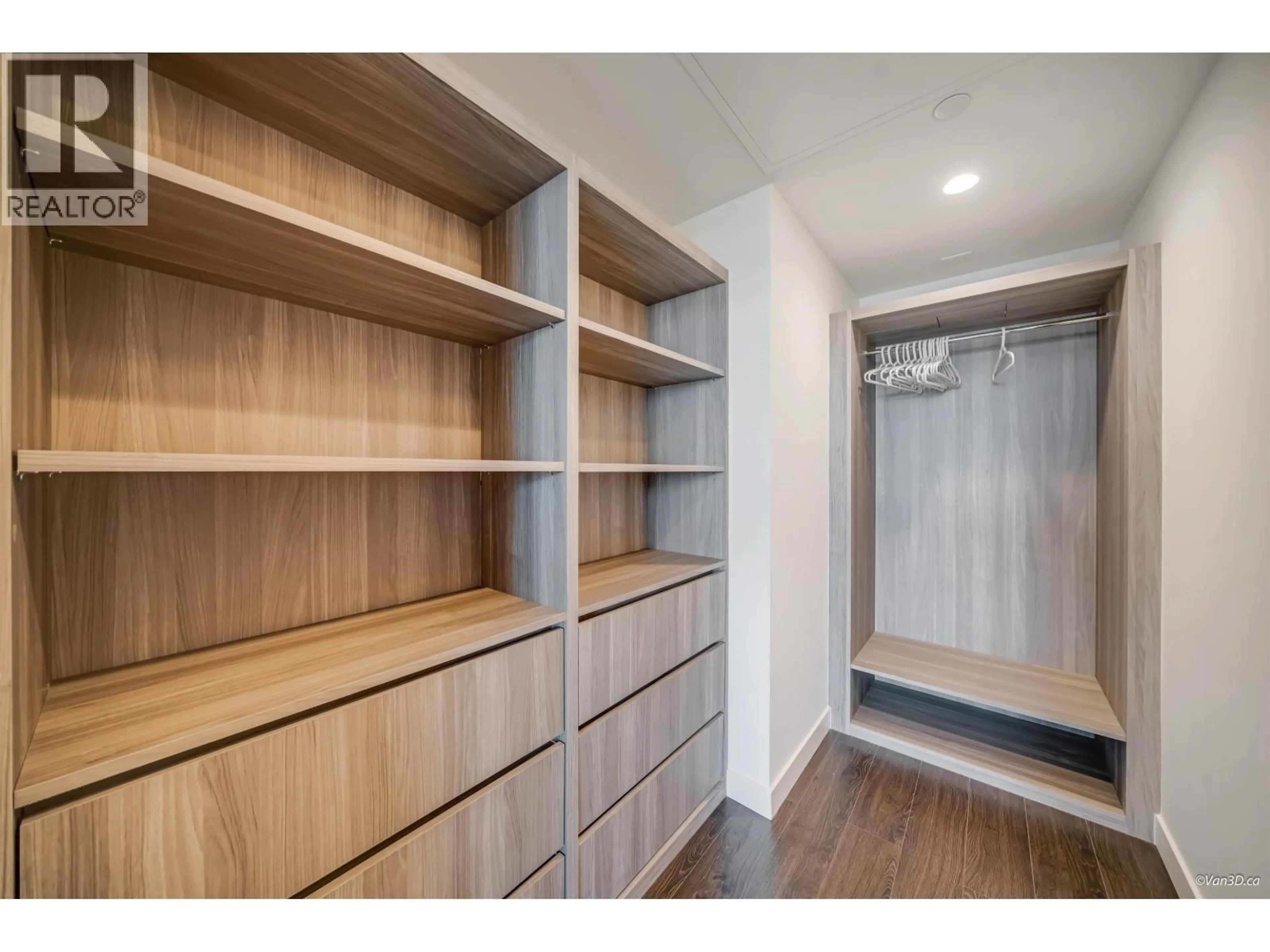Storage room or clothes room or walk-in closet for 4003 - 4890 LOUGHEED HIGHWAY, Burnaby British Columbia V5C0N2