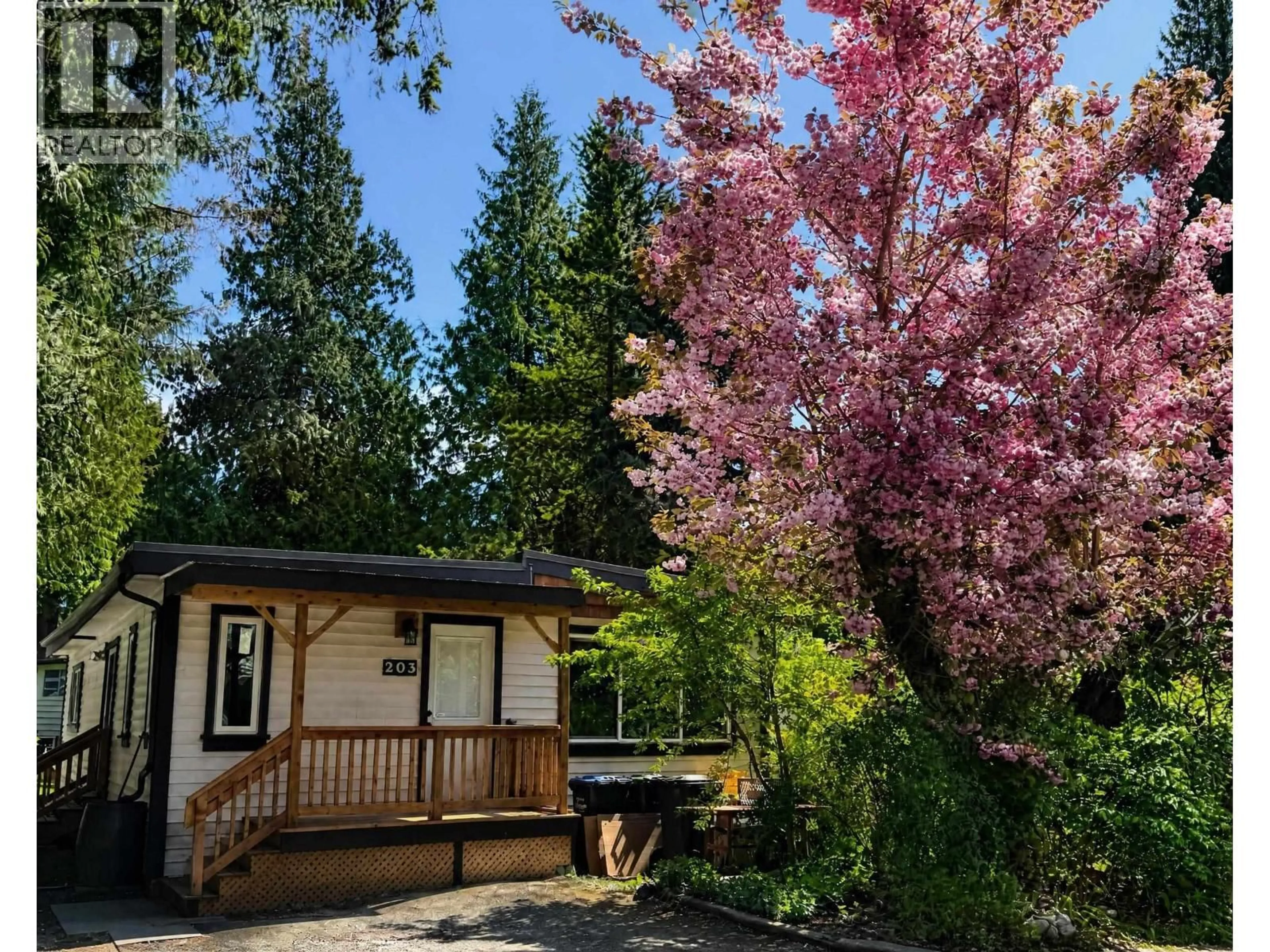 Unknown for 203 - 1830 MAMQUAM ROAD, Squamish British Columbia V0N1T0
