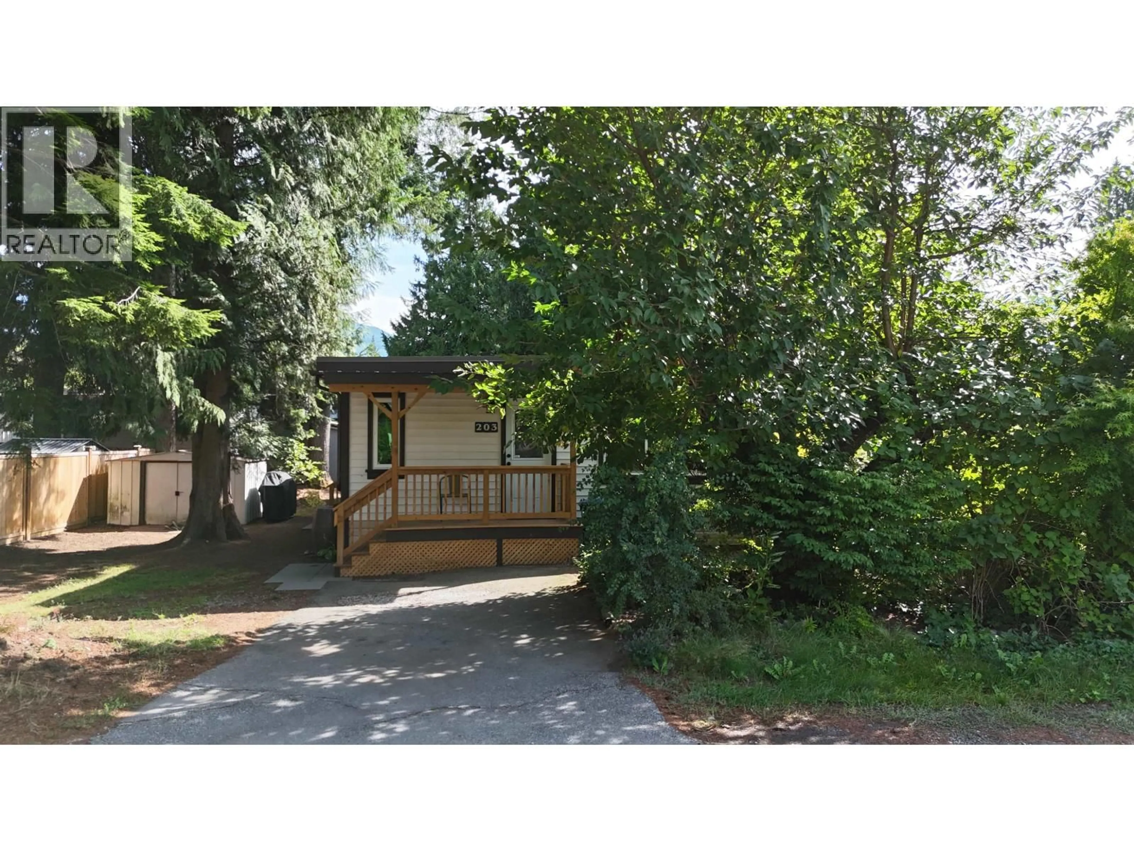 Unknown for 203 - 1830 MAMQUAM ROAD, Squamish British Columbia V0N1T0