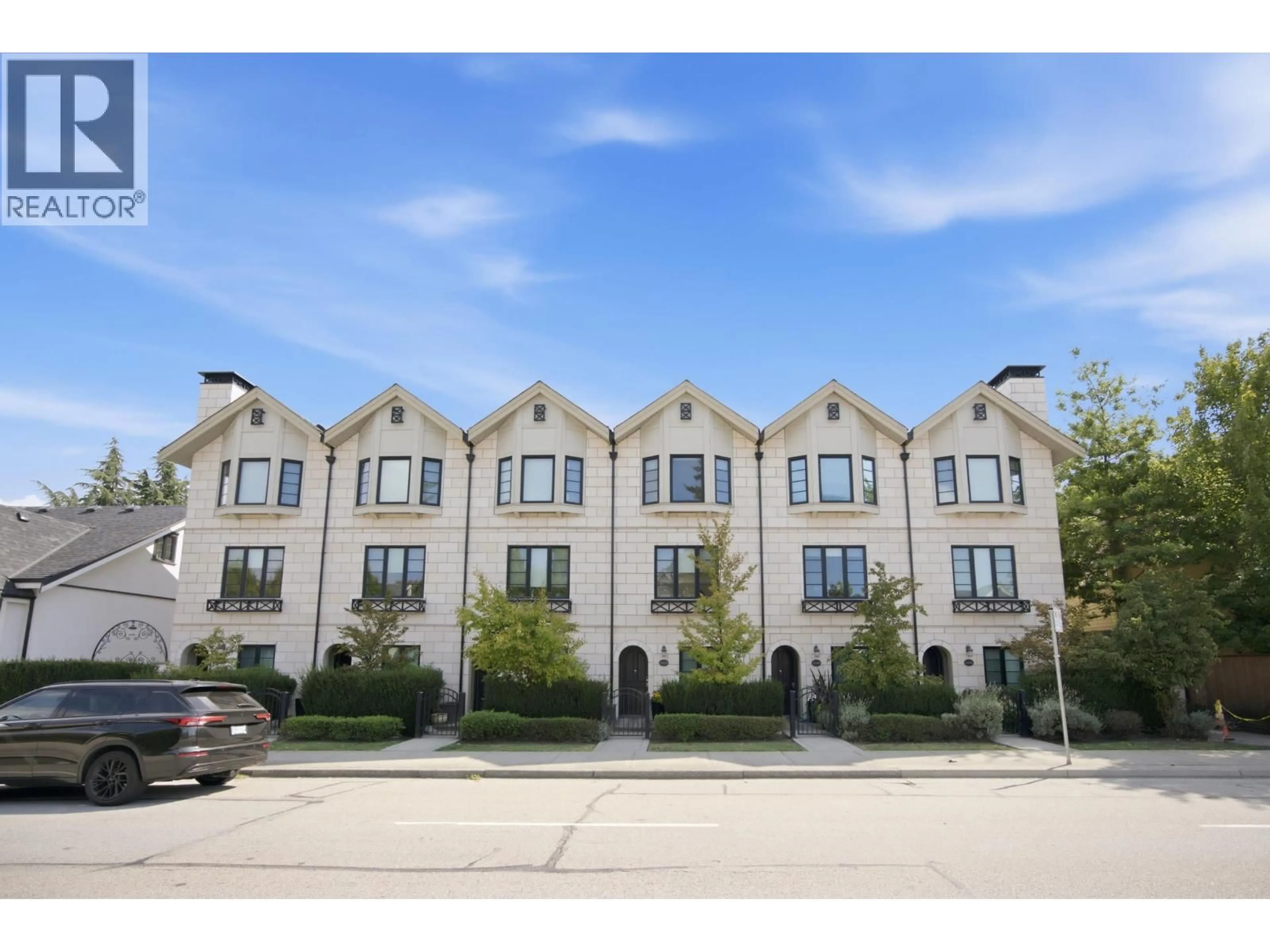Blurry image for 4354 KNIGHT STREET, Vancouver British Columbia V5N3M5