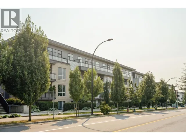 210 - 625 3RD STREET, North Vancouver 2