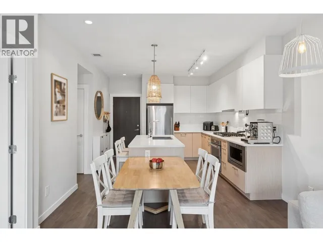 210 - 625 3RD STREET, North Vancouver 4
