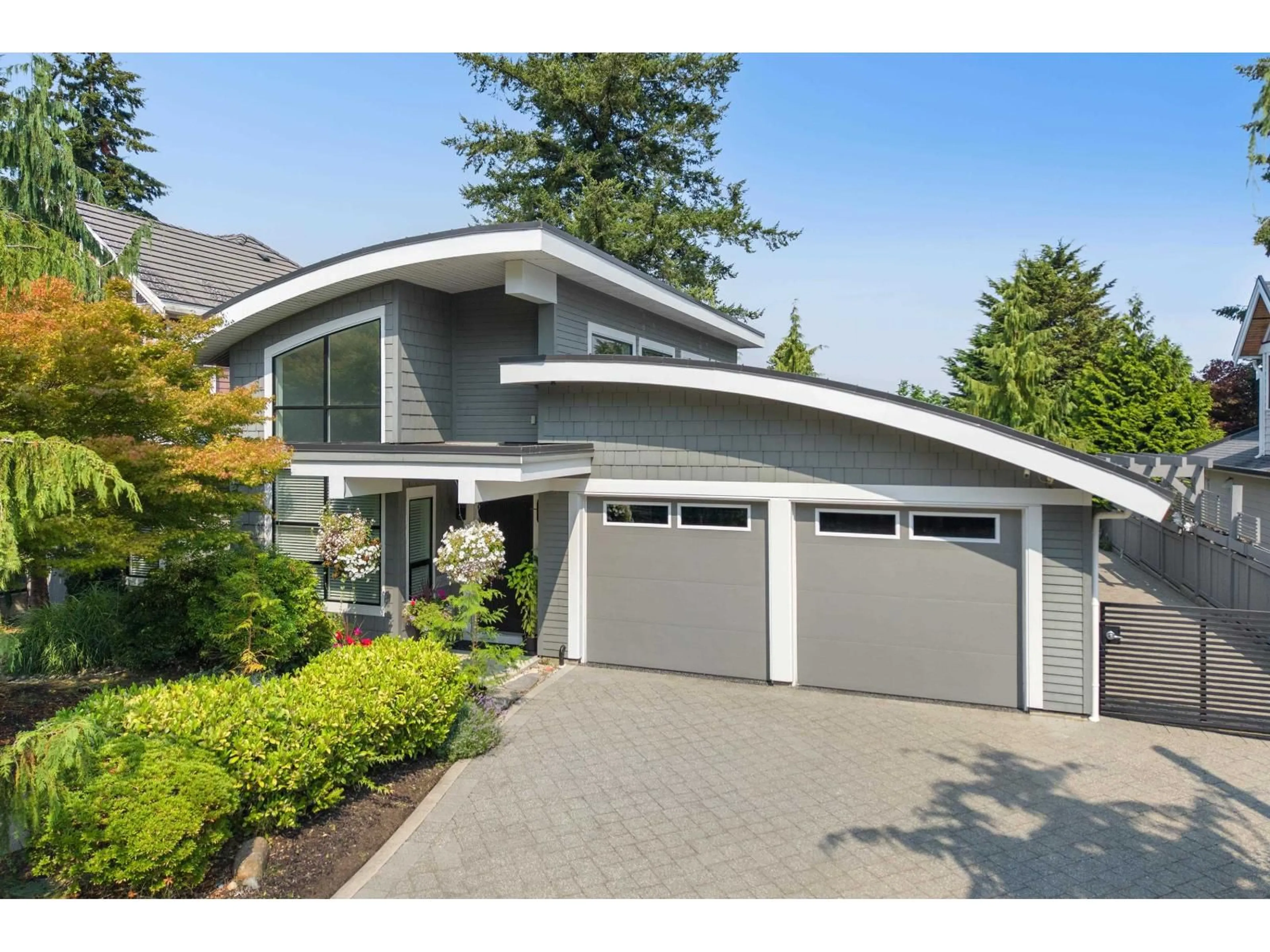 Home with vinyl exterior material, street for 15461 18TH AVENUE, Surrey British Columbia V4A1X1