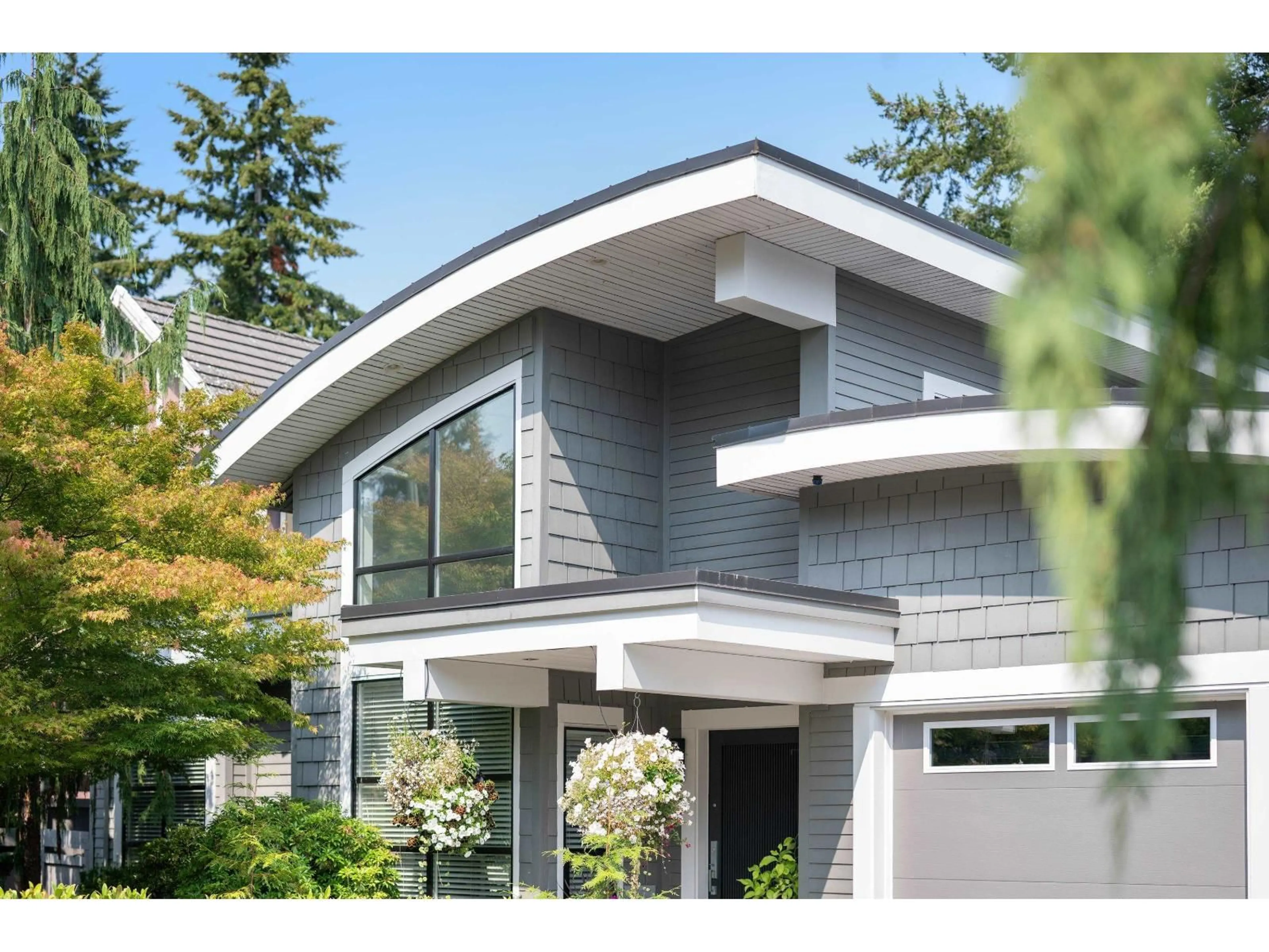 Home with vinyl exterior material, street for 15461 18TH AVENUE, Surrey British Columbia V4A1X1