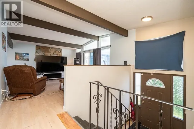 11900 BURNETT STREET, Maple Ridge 3