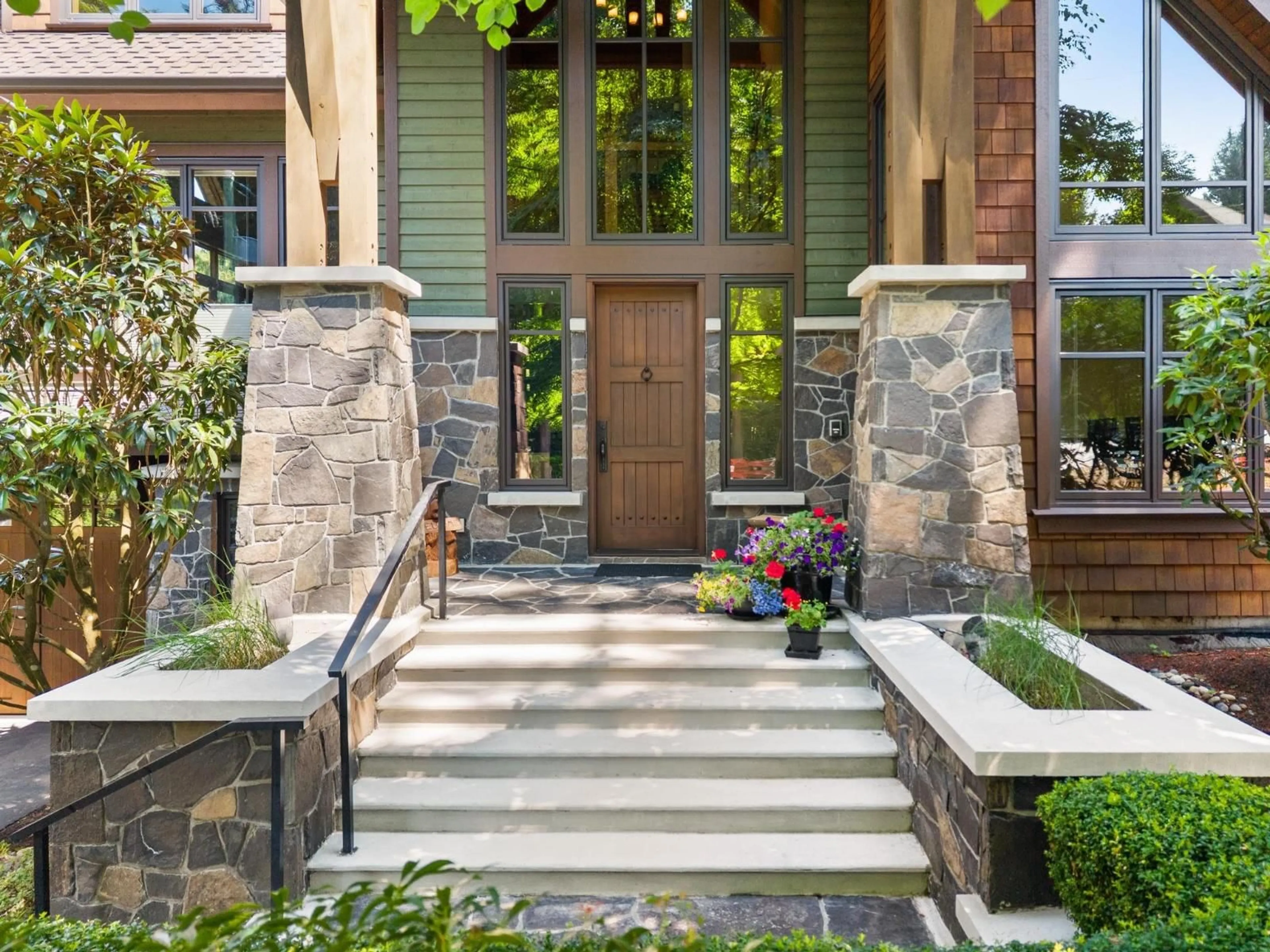 Unknown for 2650 DOGWOOD DRIVE, Surrey British Columbia V4A3K5