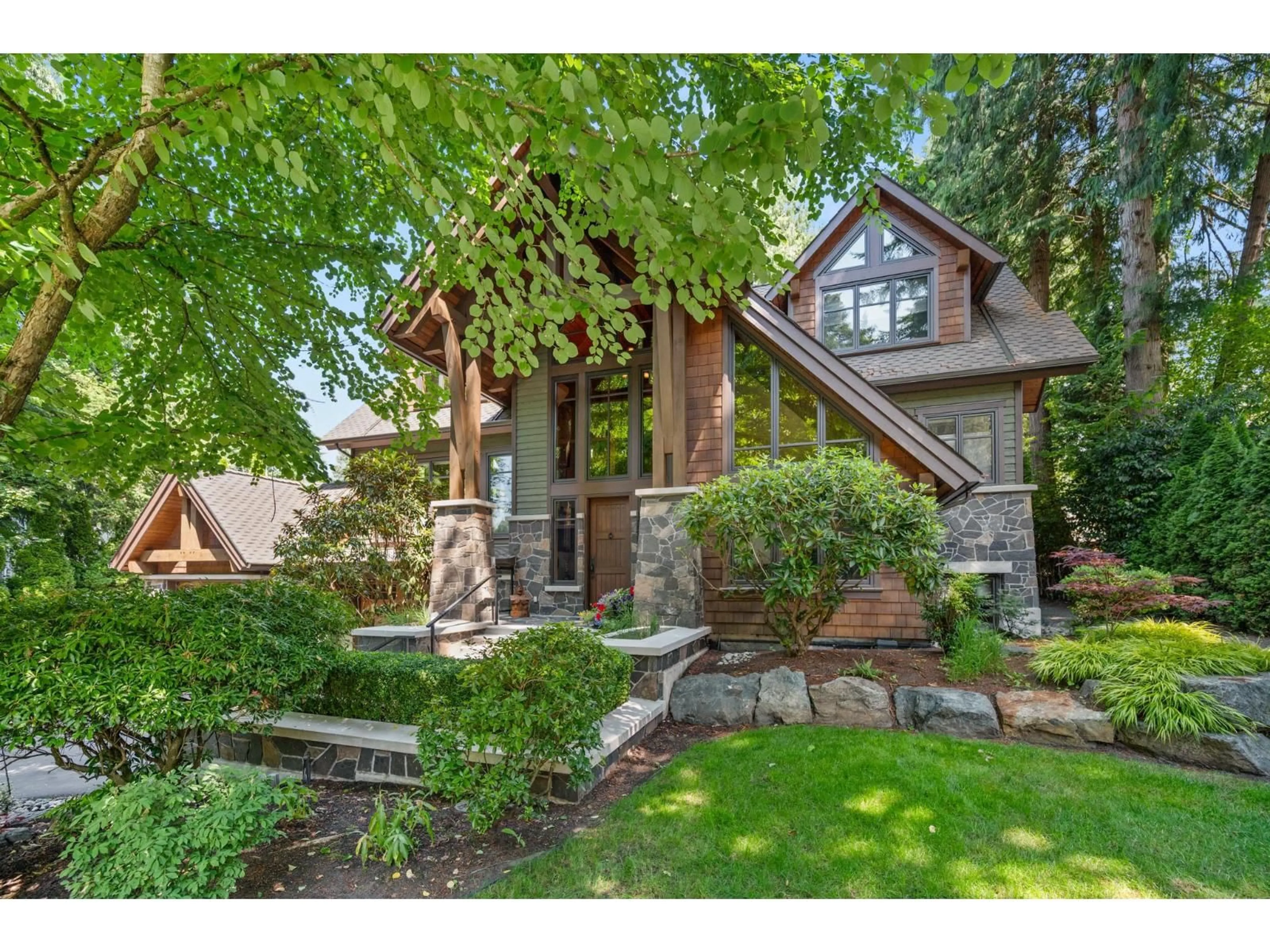 Home with brick exterior material, street for 2650 DOGWOOD DRIVE, Surrey British Columbia V4A3K5