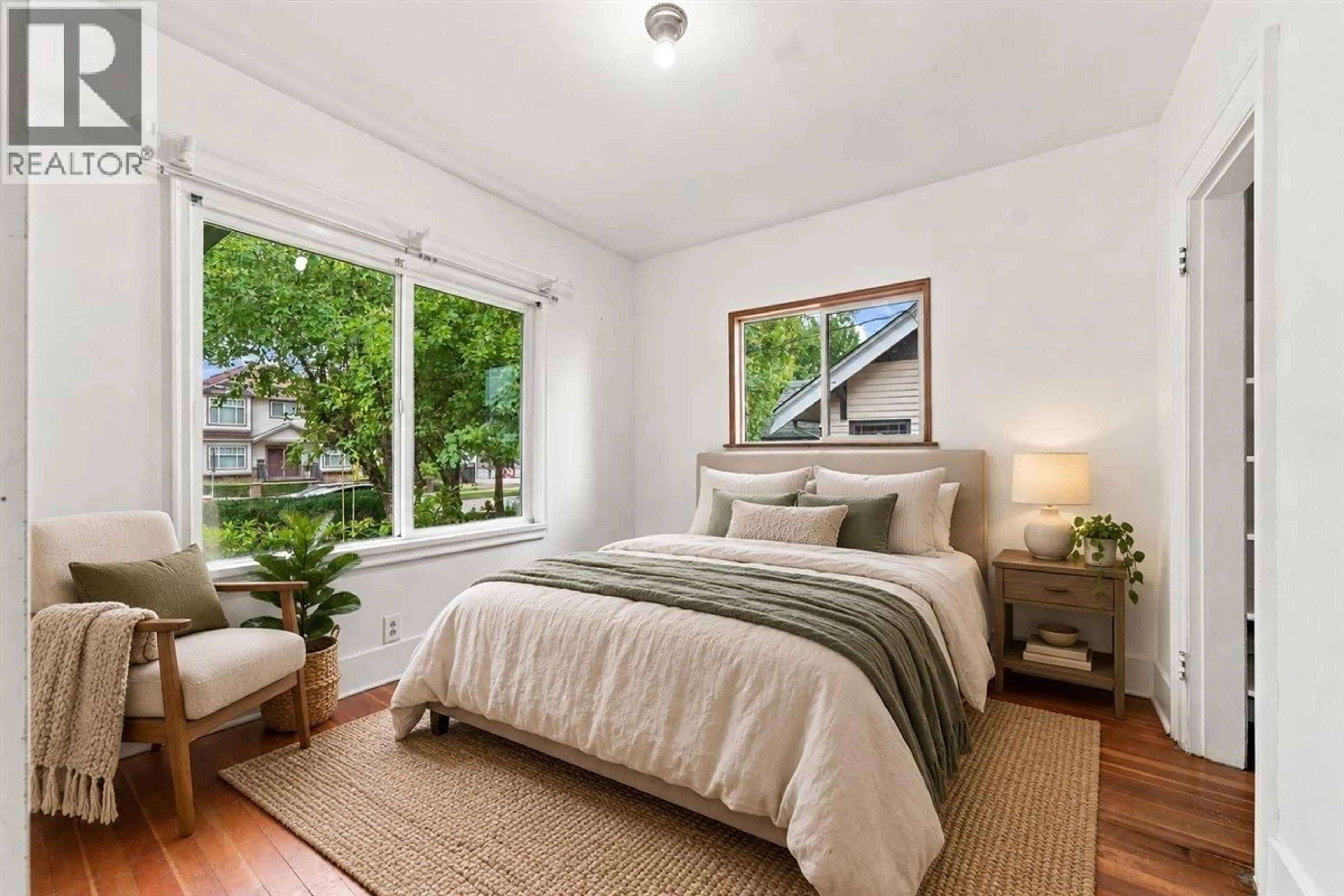 Bedroom with bed, unknown for 446 KELLY STREET, New Westminster British Columbia V3L3T9