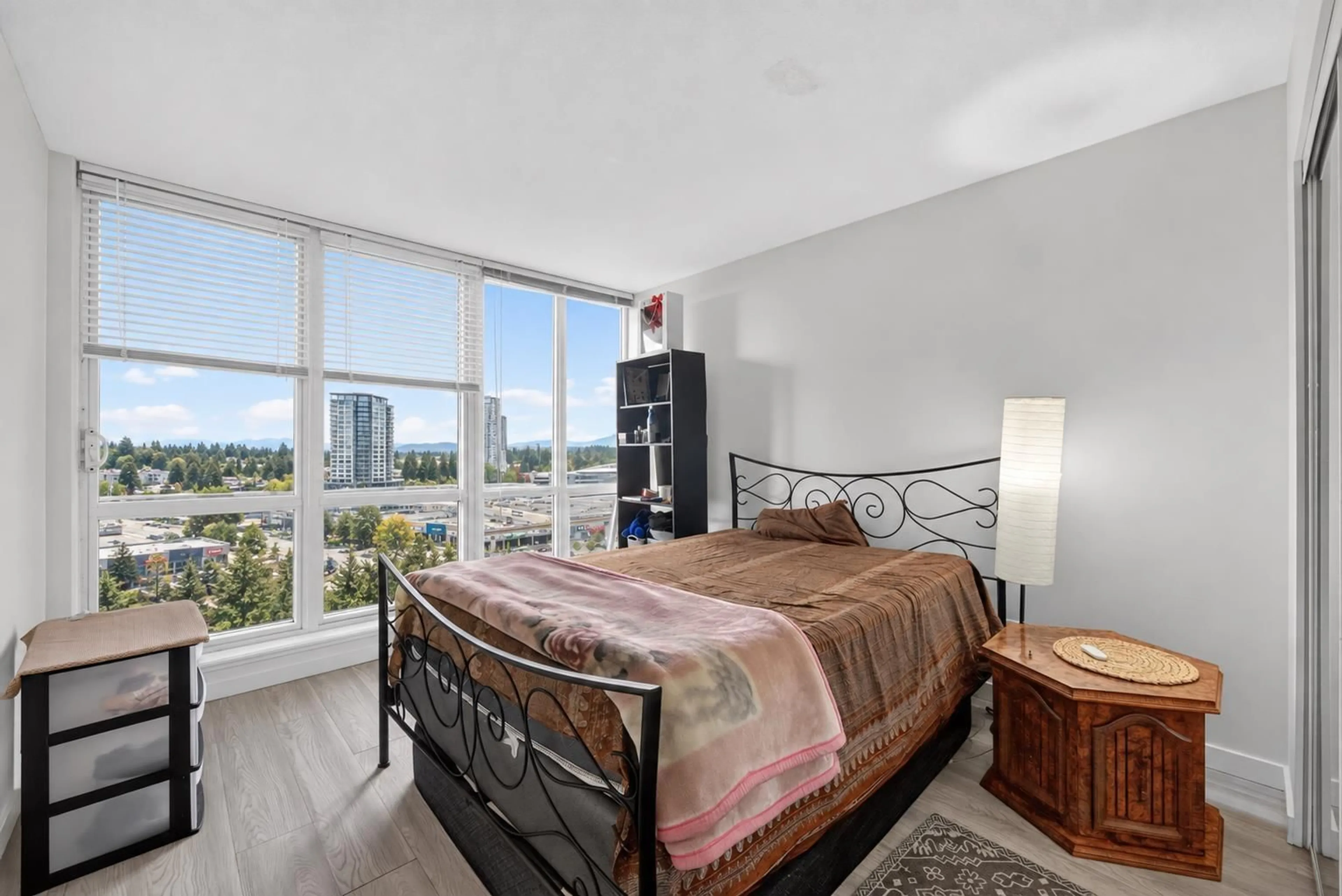 Bedroom with bed, unknown for 1903 - 13688 100 AVENUE, Surrey British Columbia V3T0G9