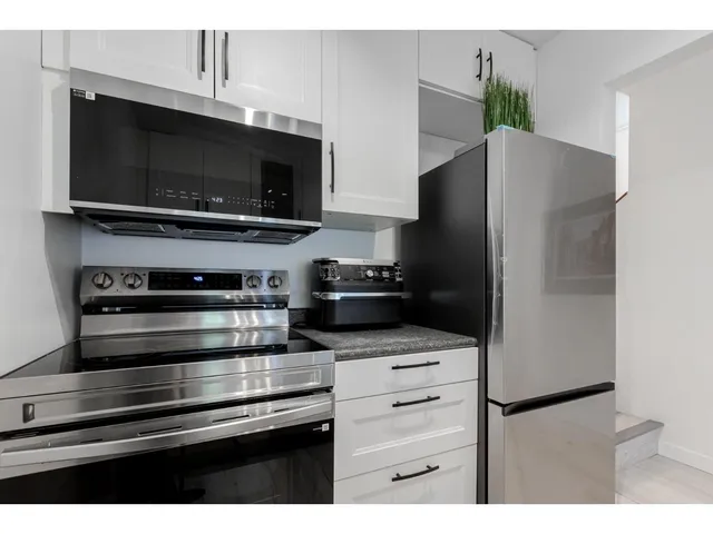 64 - 17710 60 AVENUE, Surrey 4