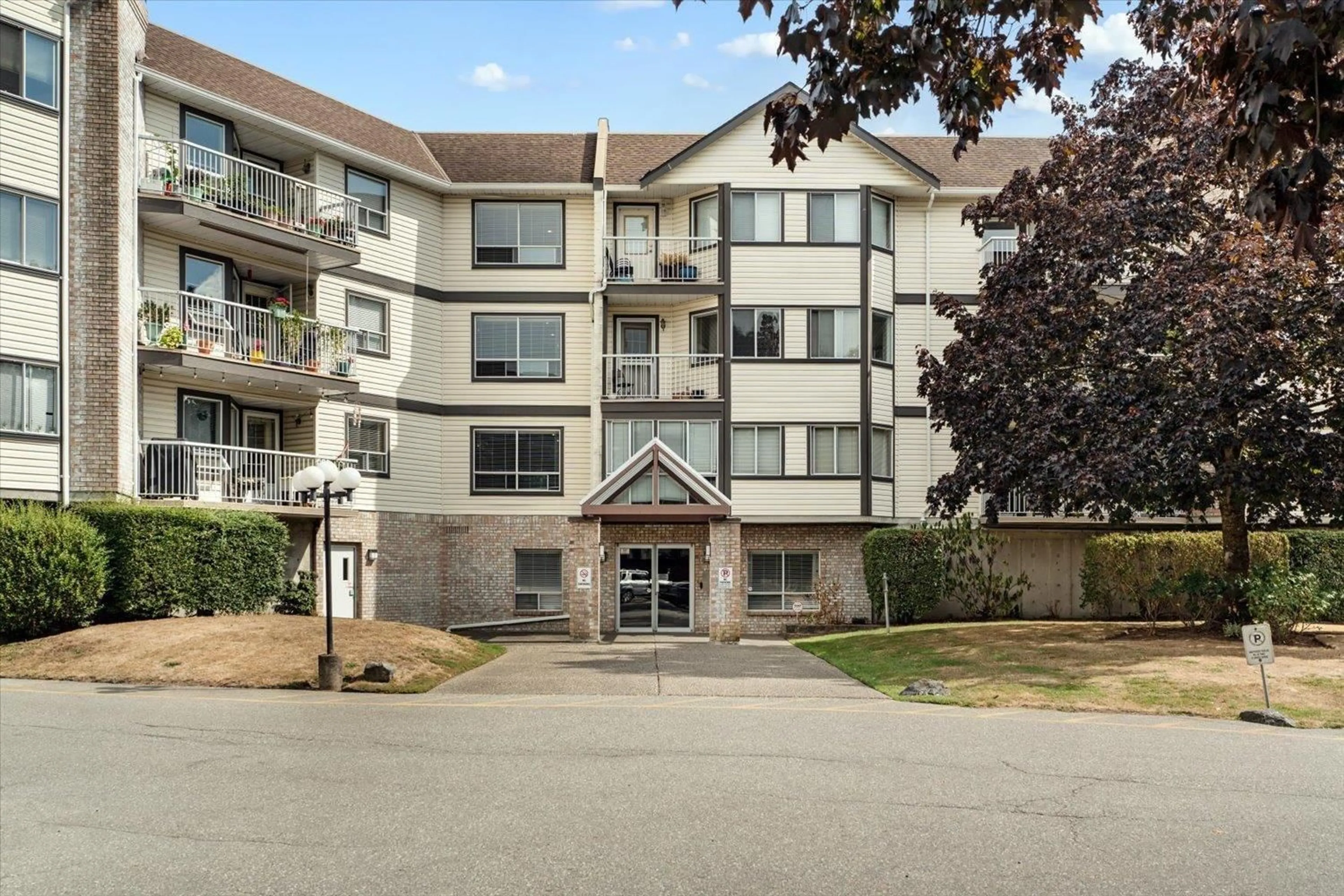 Unknown for 201 - 5710 201 STREET, Langley British Columbia V3A8A8