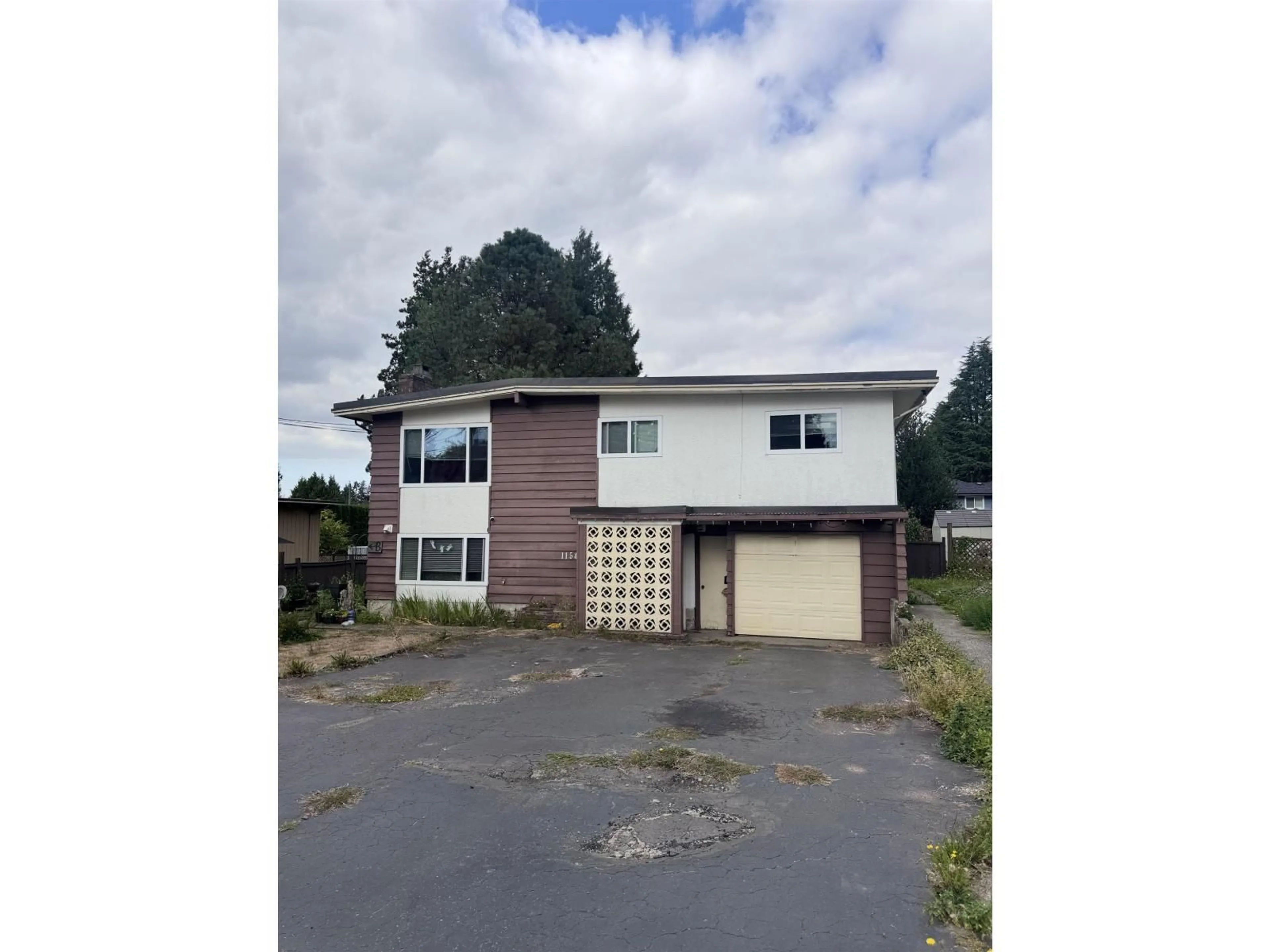 A pic from outside/outdoor area/front of a property/back of a property/a pic from drone, building for 11541 93A AVENUE, Delta British Columbia V4C3P1