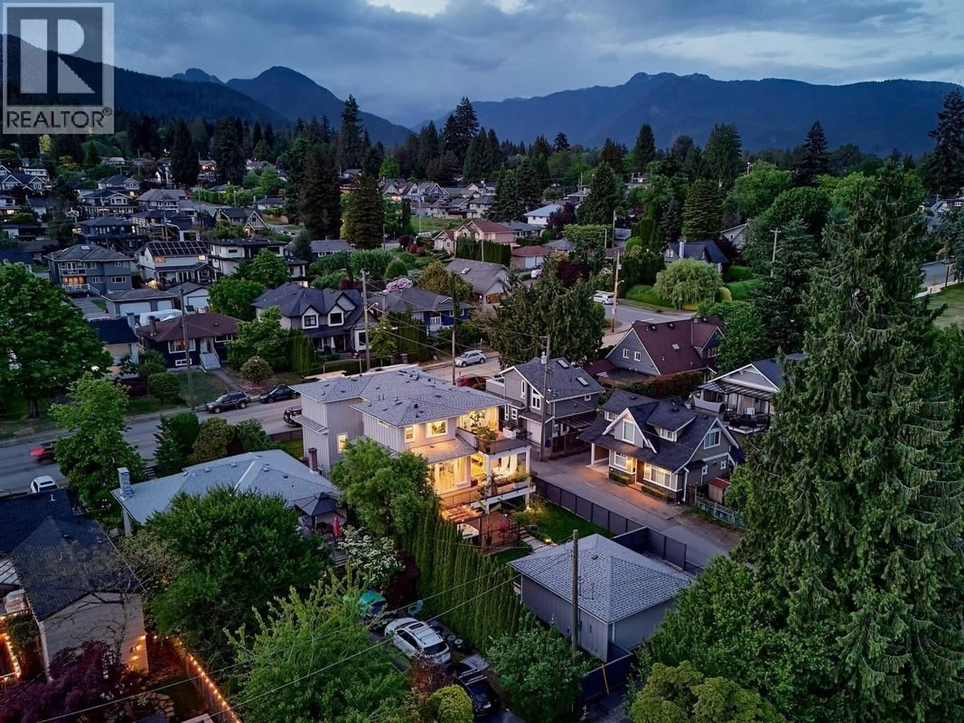 A pic from outside/outdoor area/front of a property/back of a property/a pic from drone, mountain view for 449 15TH STREET, North Vancouver British Columbia V7L2R9