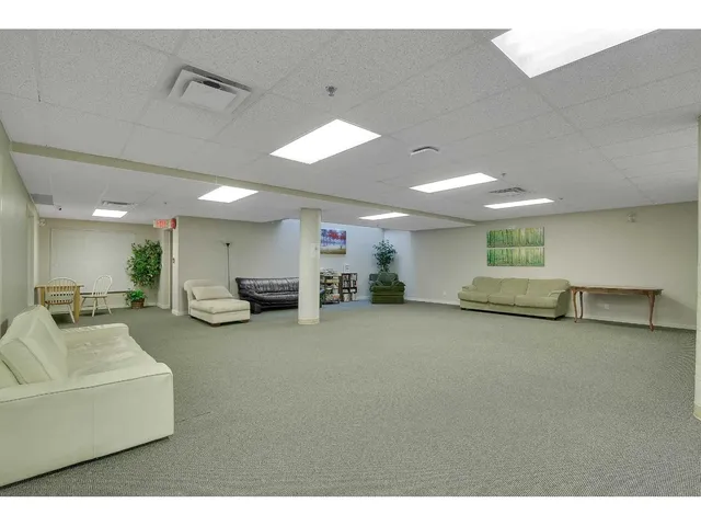 405 - 10499 UNIVERSITY DRIVE, Surrey 4