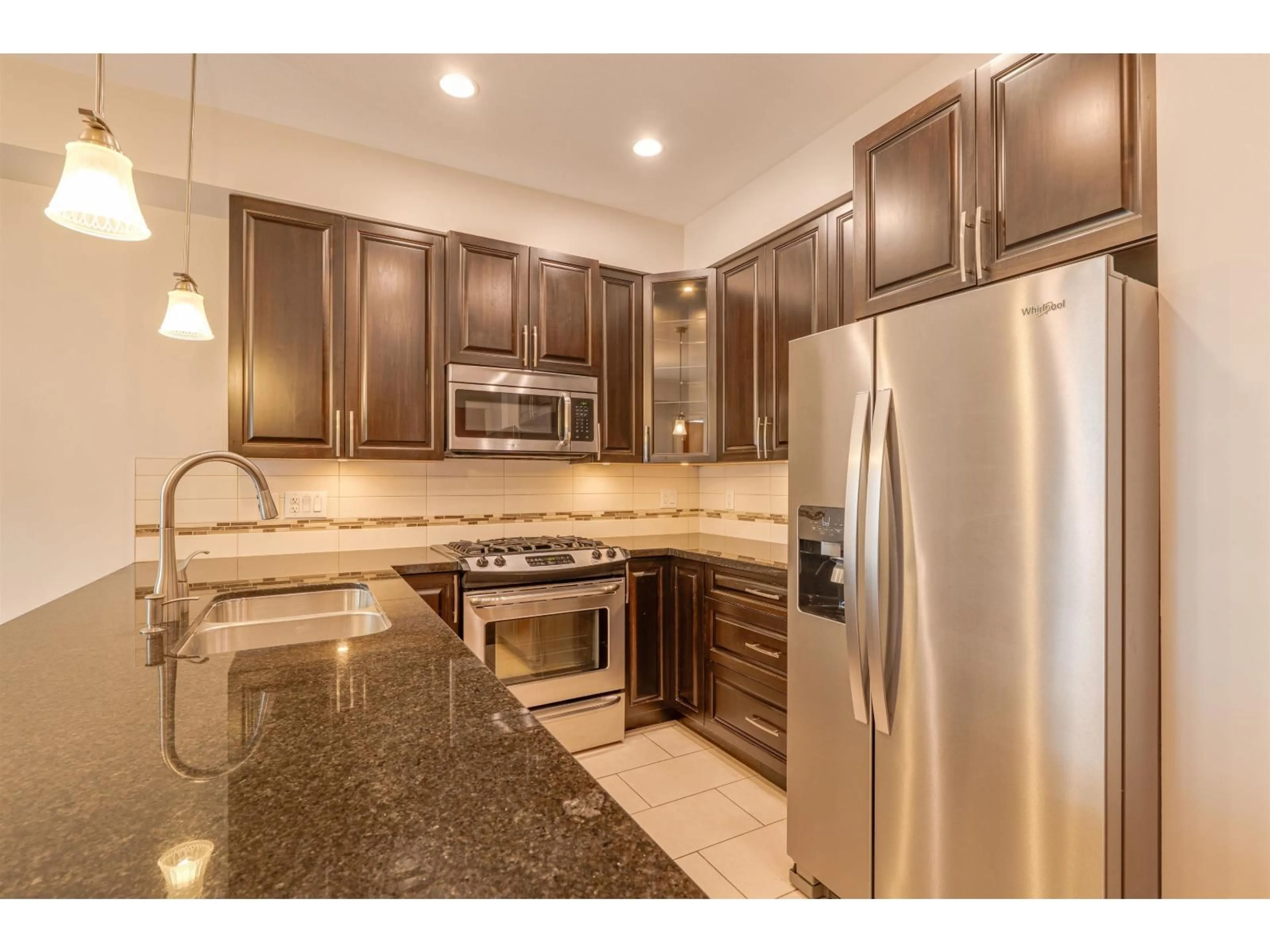 Open concept kitchen, ceramic/tile floor for 93 - 20738 84 AVENUE, Langley British Columbia V2Y0J6