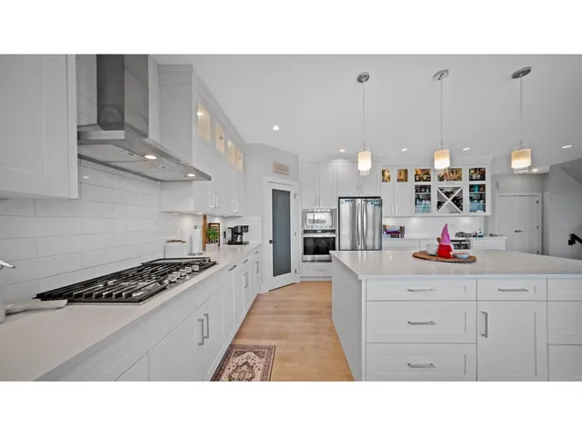 14551 61 AVENUE, Surrey 5