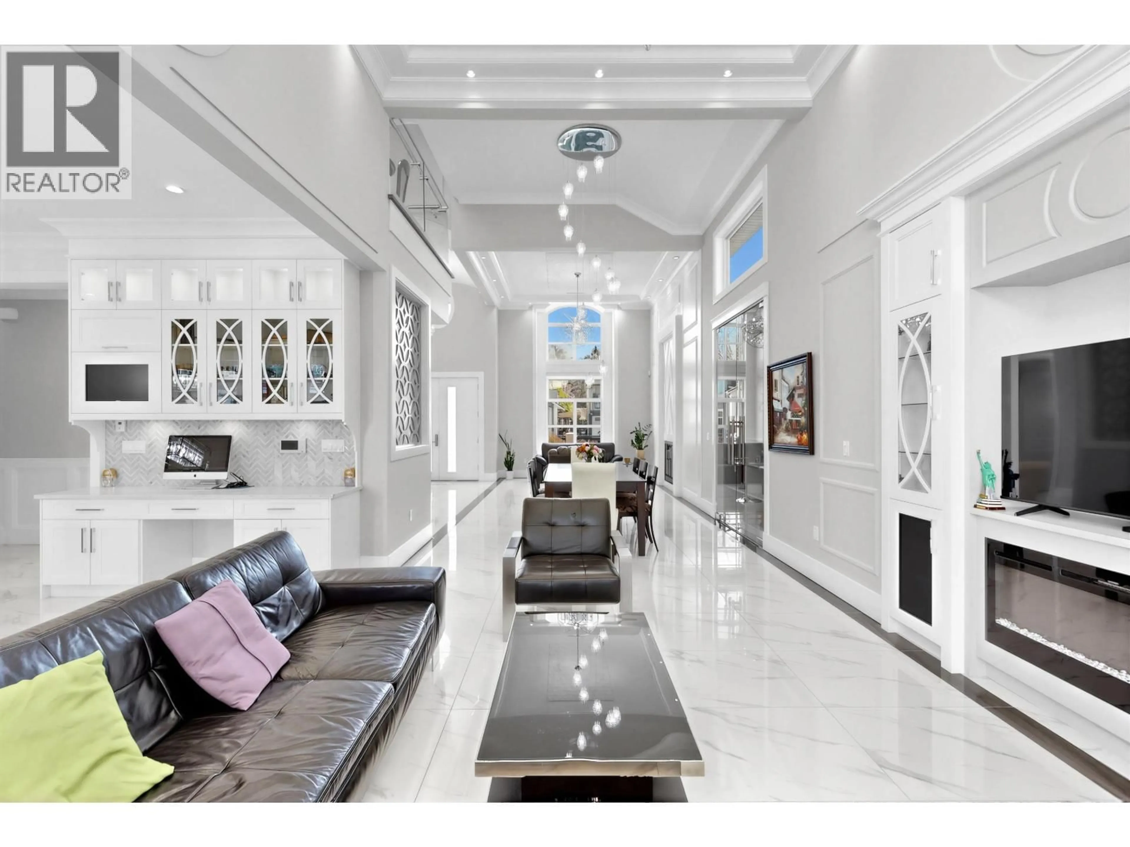 Indoor foyer for 6220 YEATS CRESCENT, Richmond British Columbia V7E4C9