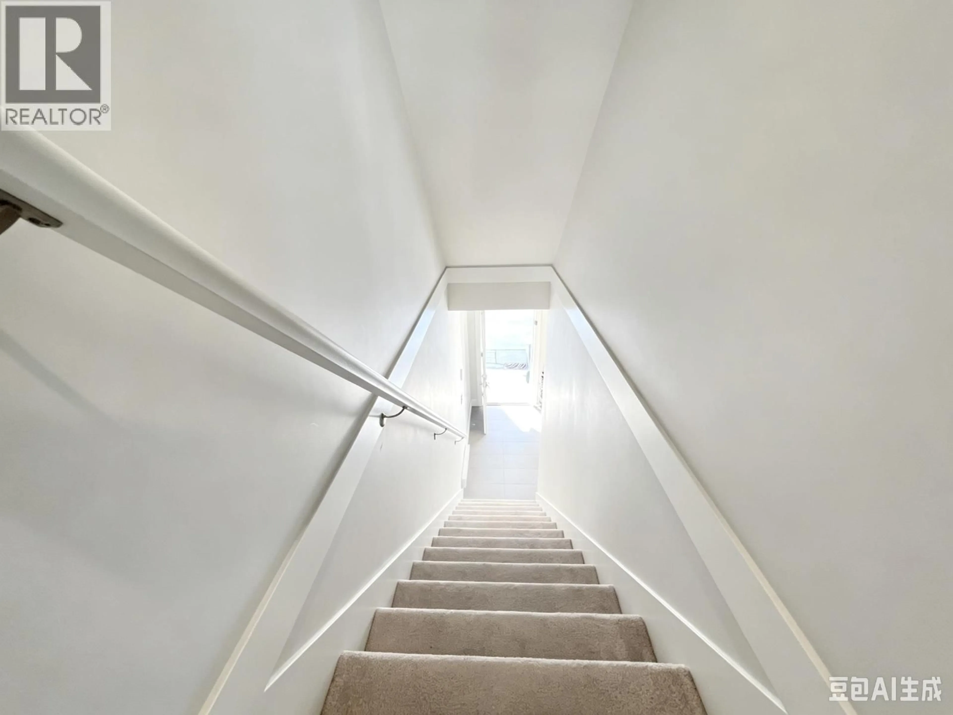Stairs for 36 - 189 WOOD STREET, New Westminster British Columbia V3M0L7