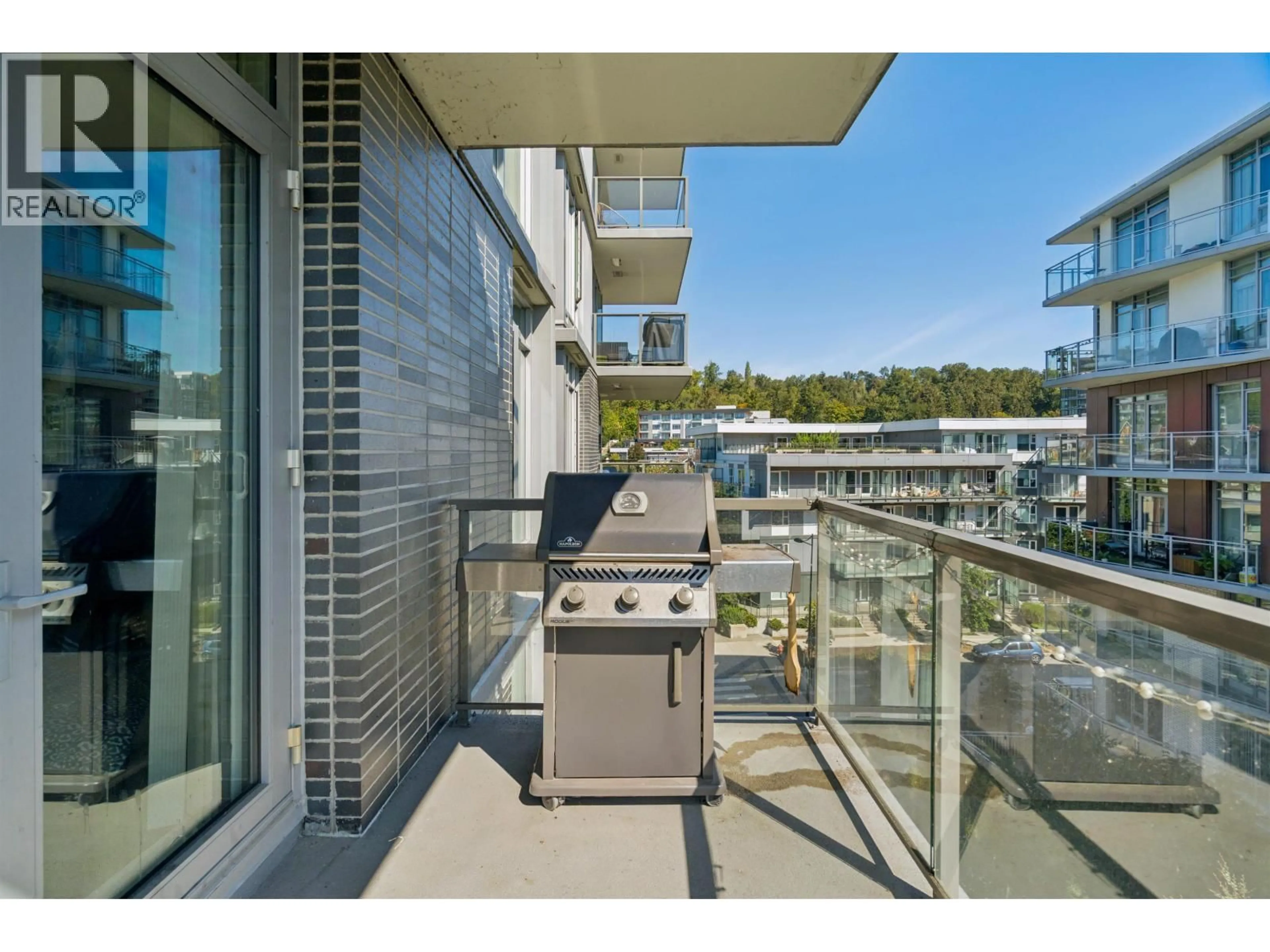 Balcony in the apartment, water/lake/river/ocean view for 503 - 3168 RIVERWALK AVENUE, Vancouver British Columbia V5S0B8