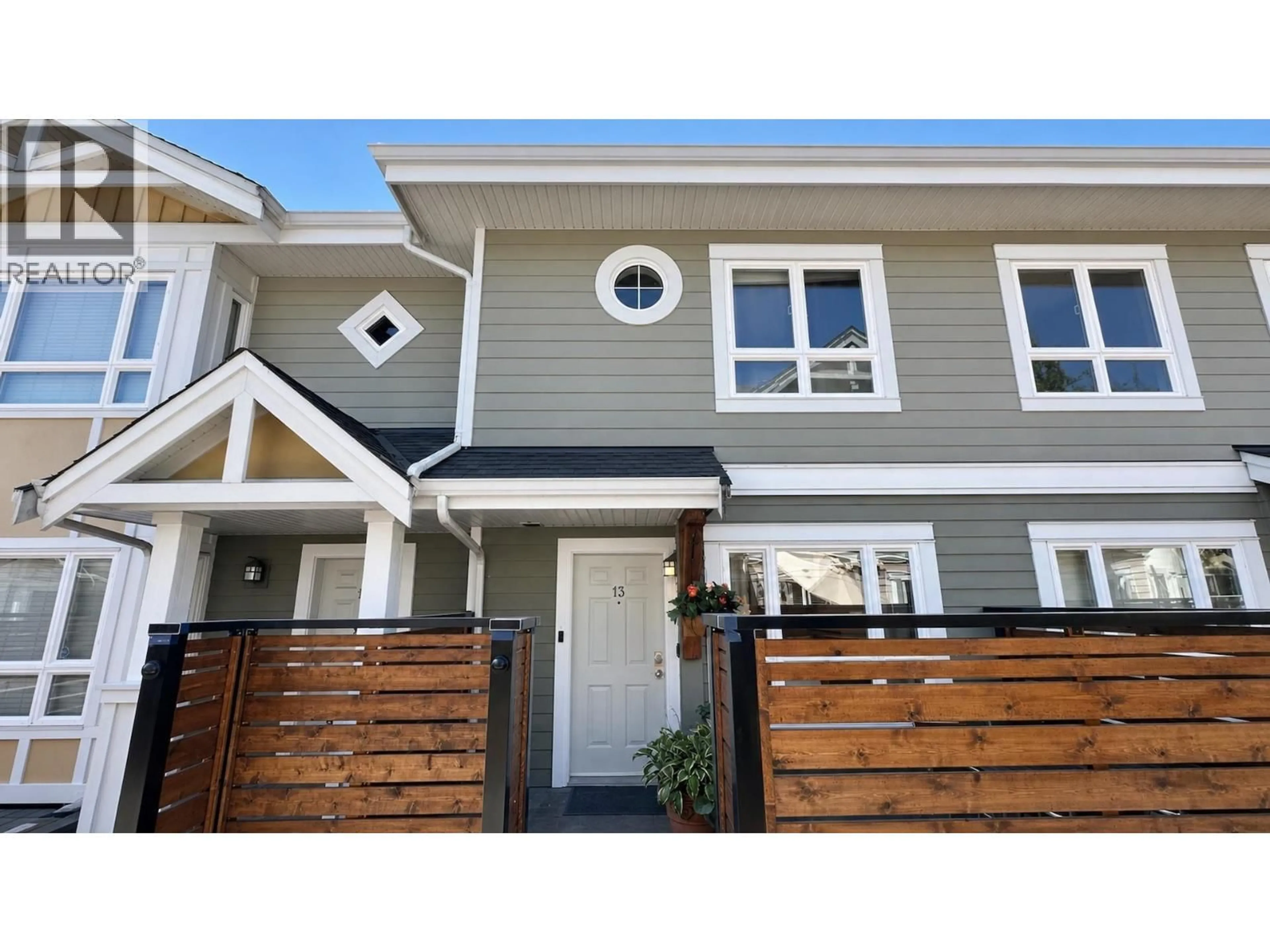 Home with vinyl exterior material, street for 13 - 915 TOBRUCK AVENUE, North Vancouver British Columbia V7P1V9