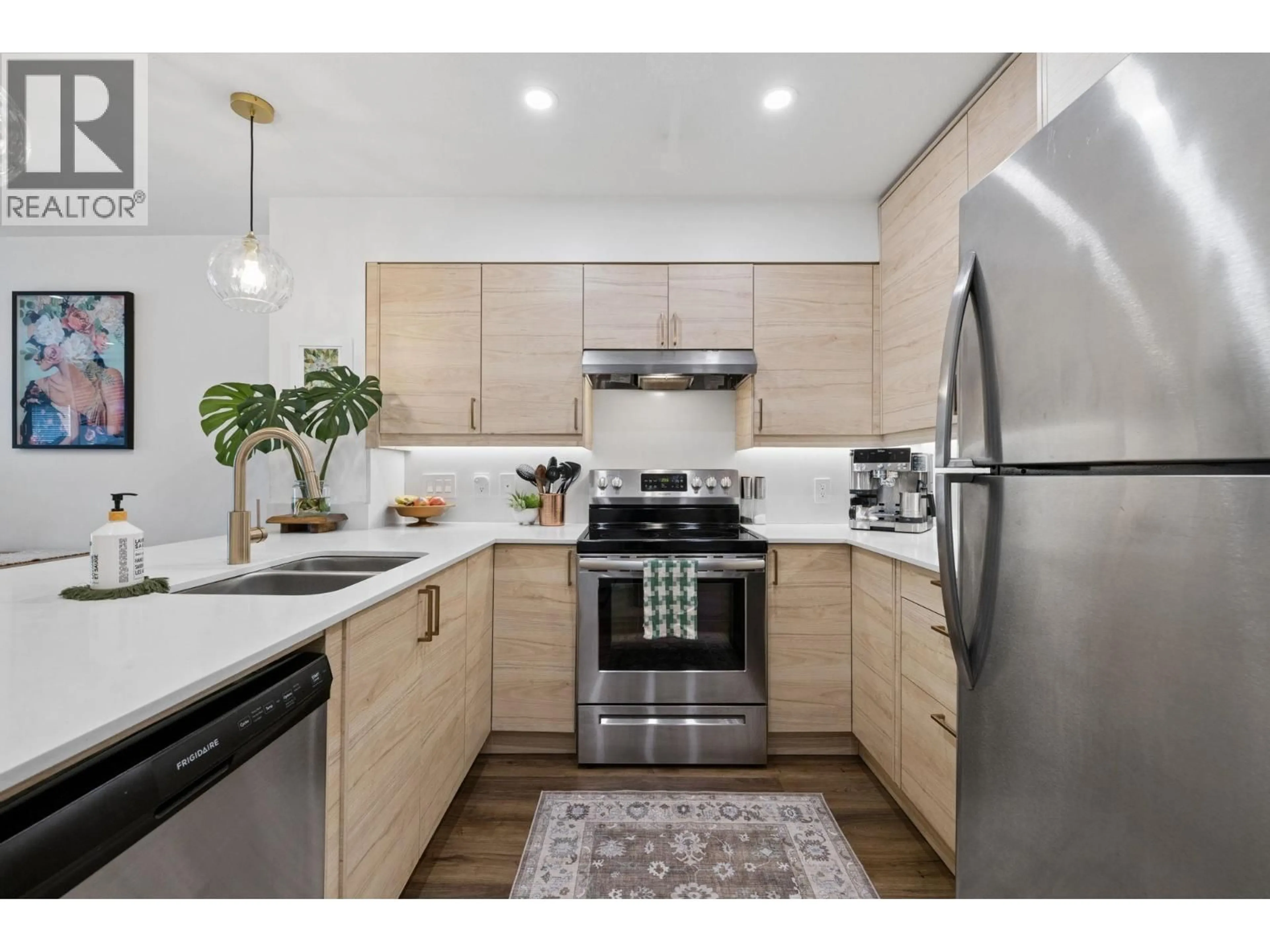 Unknown for 203 - 38 SEVENTH AVENUE, New Westminster British Columbia V3L5W2