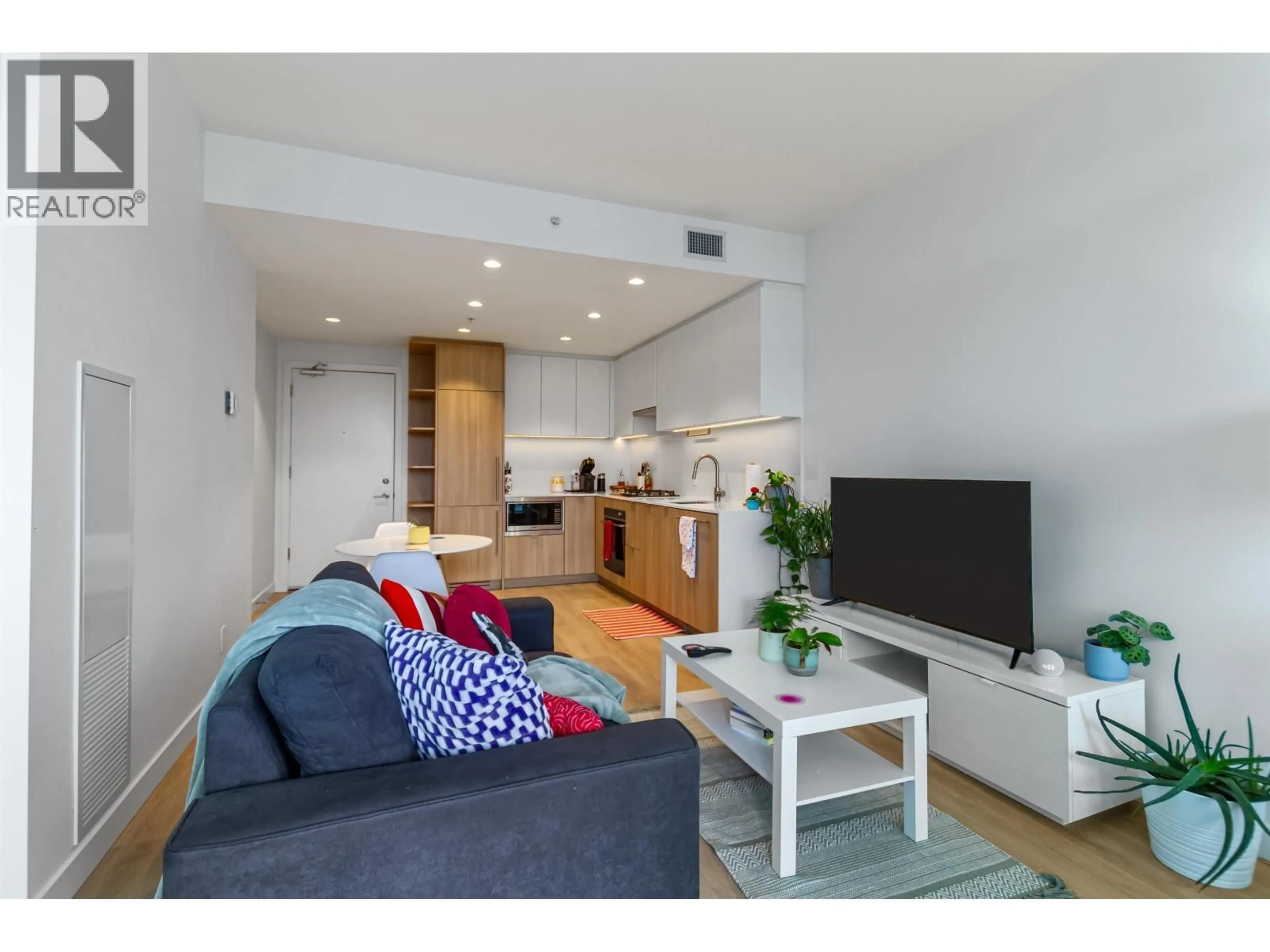 Living room with furniture, wood/laminate floor for 1707 - 505 NELSON STREET, Coquitlam British Columbia V3J0R5