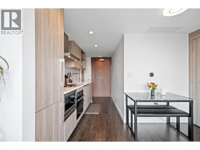 1501 - 1768 COOK STREET, Vancouver 3