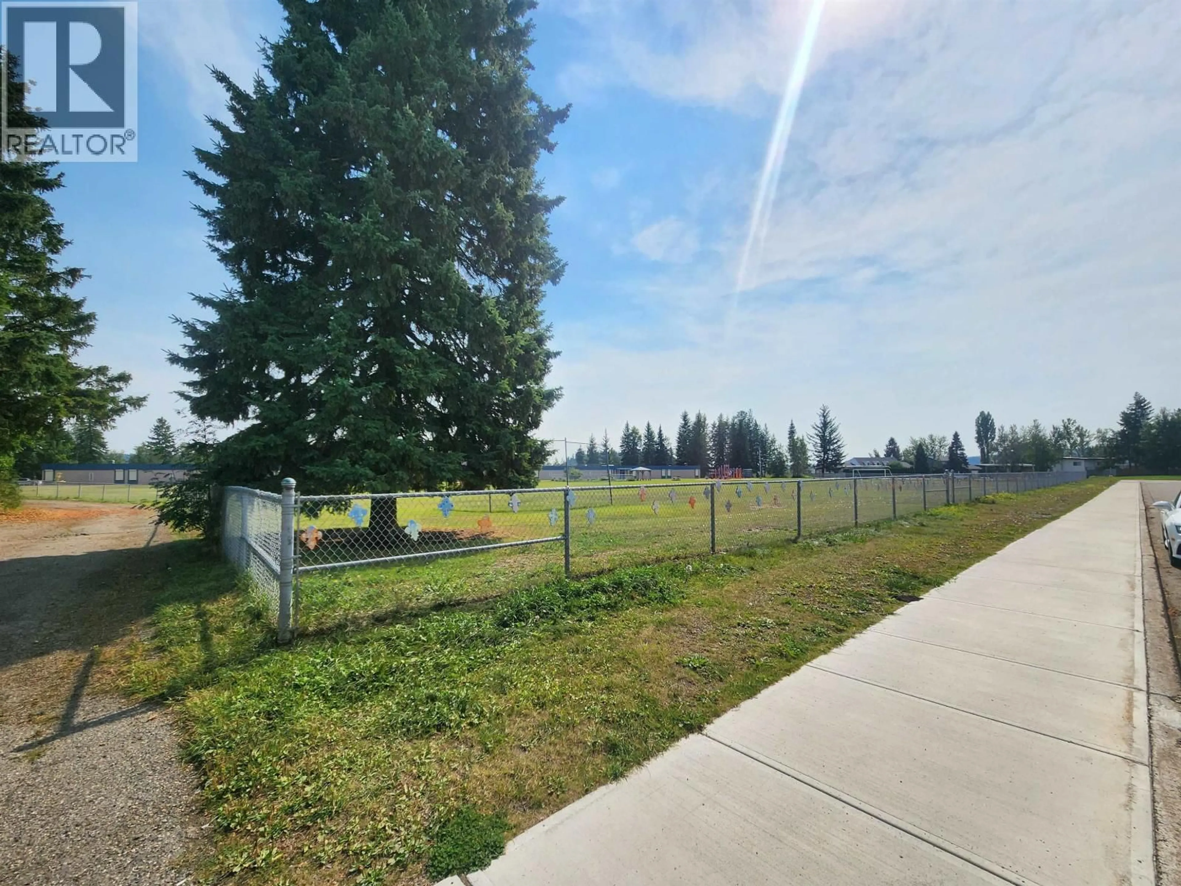 A pic from outside/outdoor area/front of a property/back of a property/a pic from drone, mountain view for 2614 ELLISON DRIVE, Prince George British Columbia V2M2S4