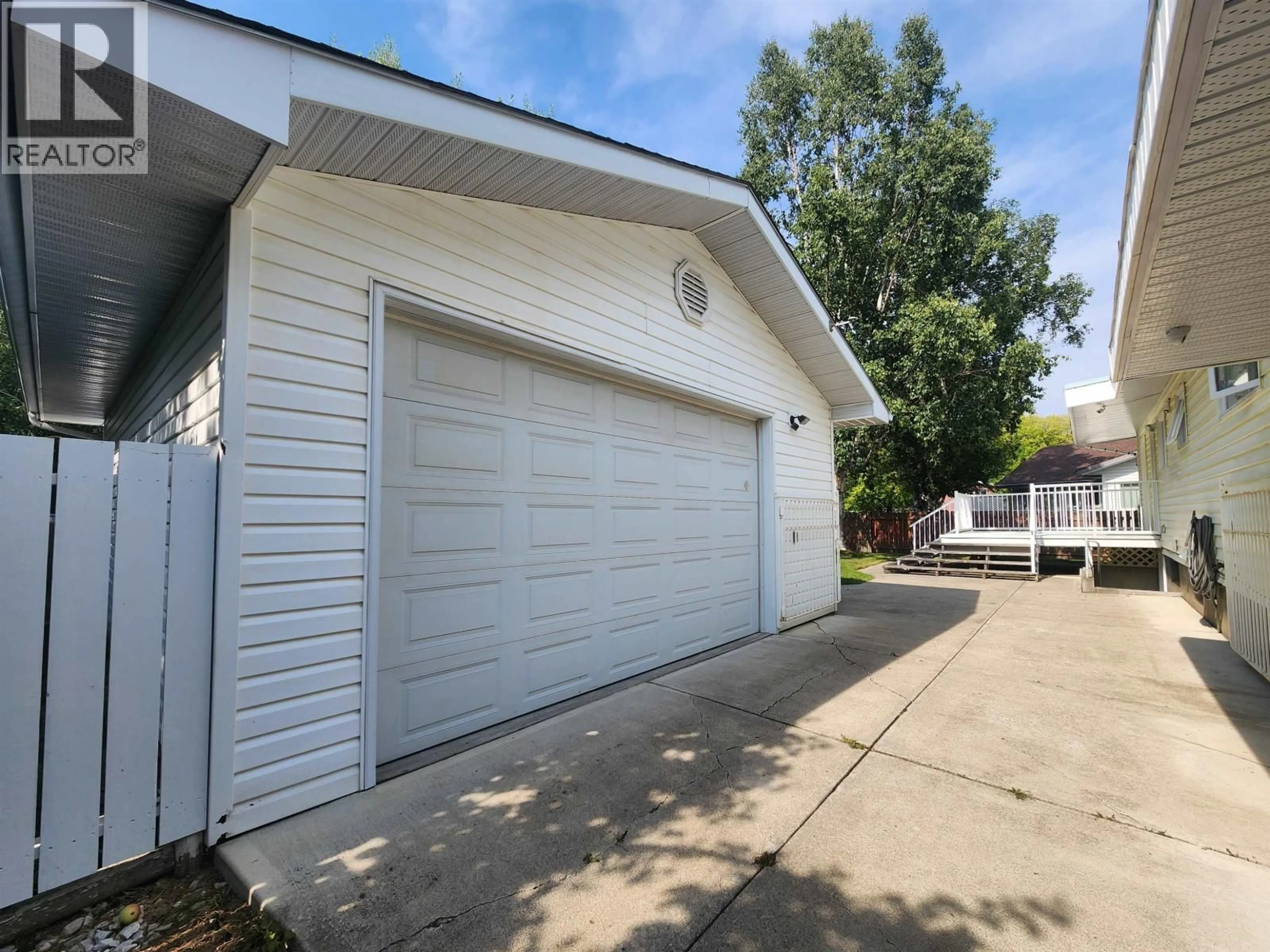 Indoor garage for 2614 ELLISON DRIVE, Prince George British Columbia V2M2S4