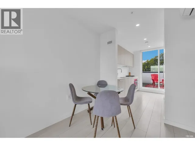 302 - 1120 EAST GEORGIA STREET, Vancouver 5