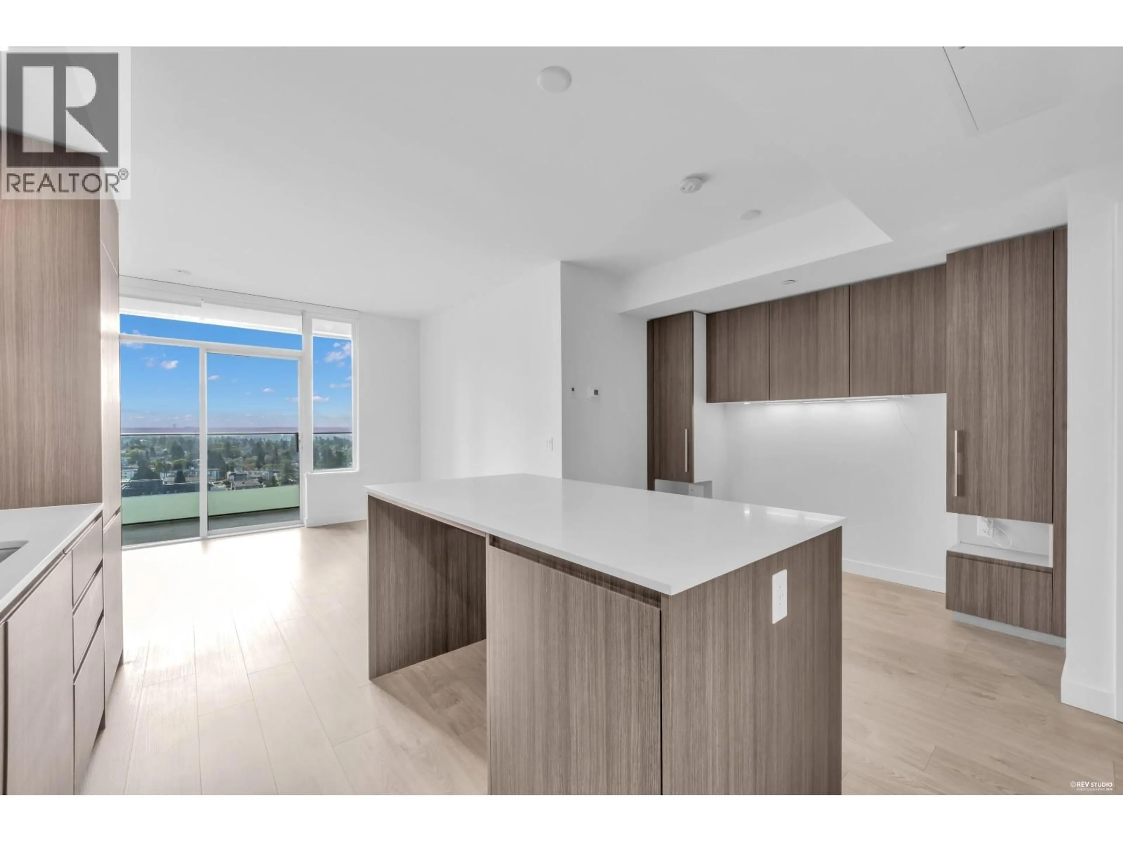 Open concept kitchen, unknown for 1803 - 6463 SILVER AVENUE, Burnaby British Columbia V5H0K4