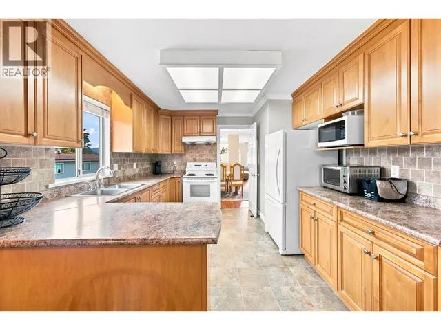 2152 PITT RIVER ROAD, Port Coquitlam 3