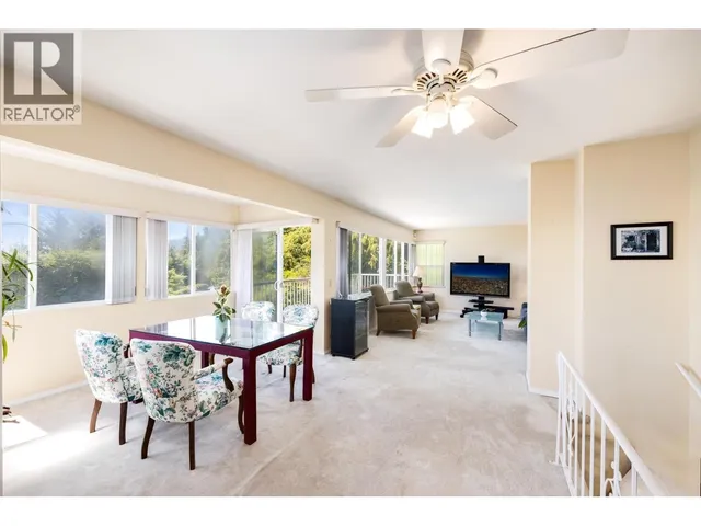 454 MONTERAY AVENUE, North Vancouver 5