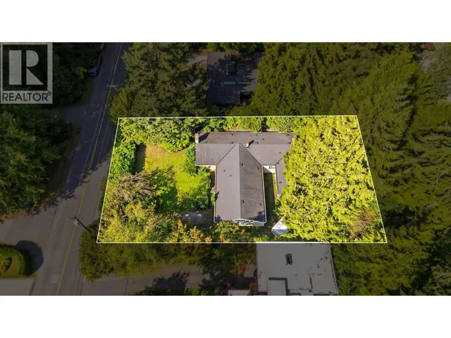 355 MATHERS AVENUE, West Vancouver 4