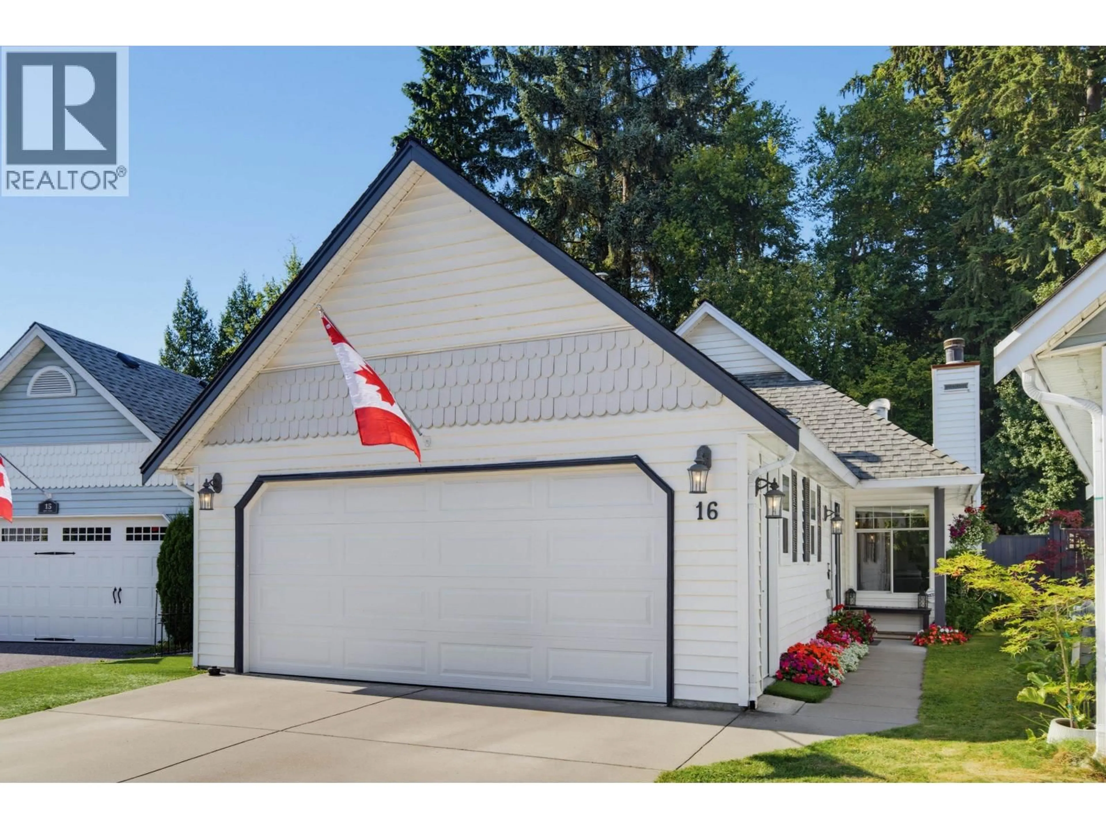 Unknown for 16 - 2865 GLEN DRIVE, Coquitlam British Columbia V3B6W1