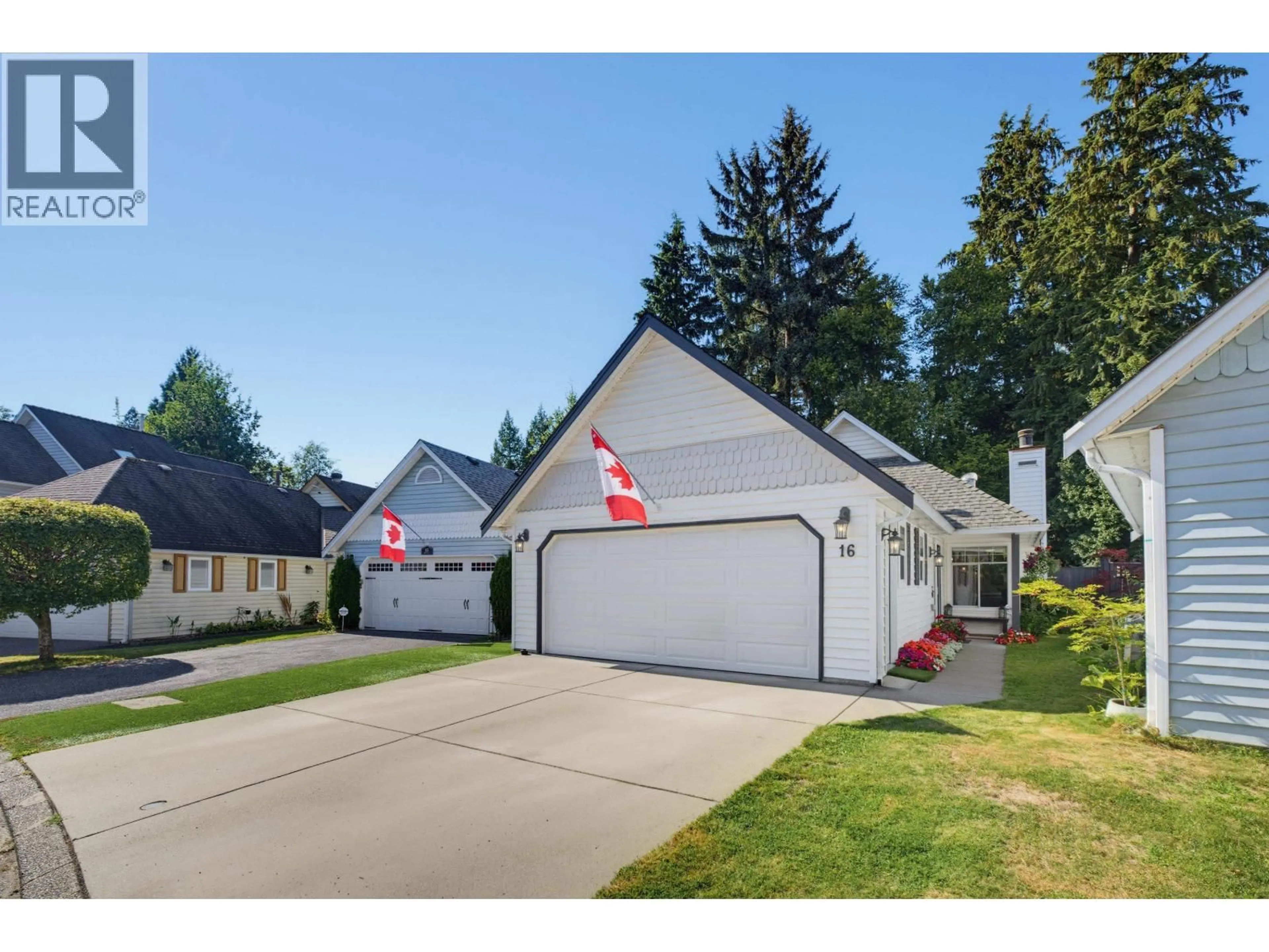 Unknown for 16 - 2865 GLEN DRIVE, Coquitlam British Columbia V3B6W1