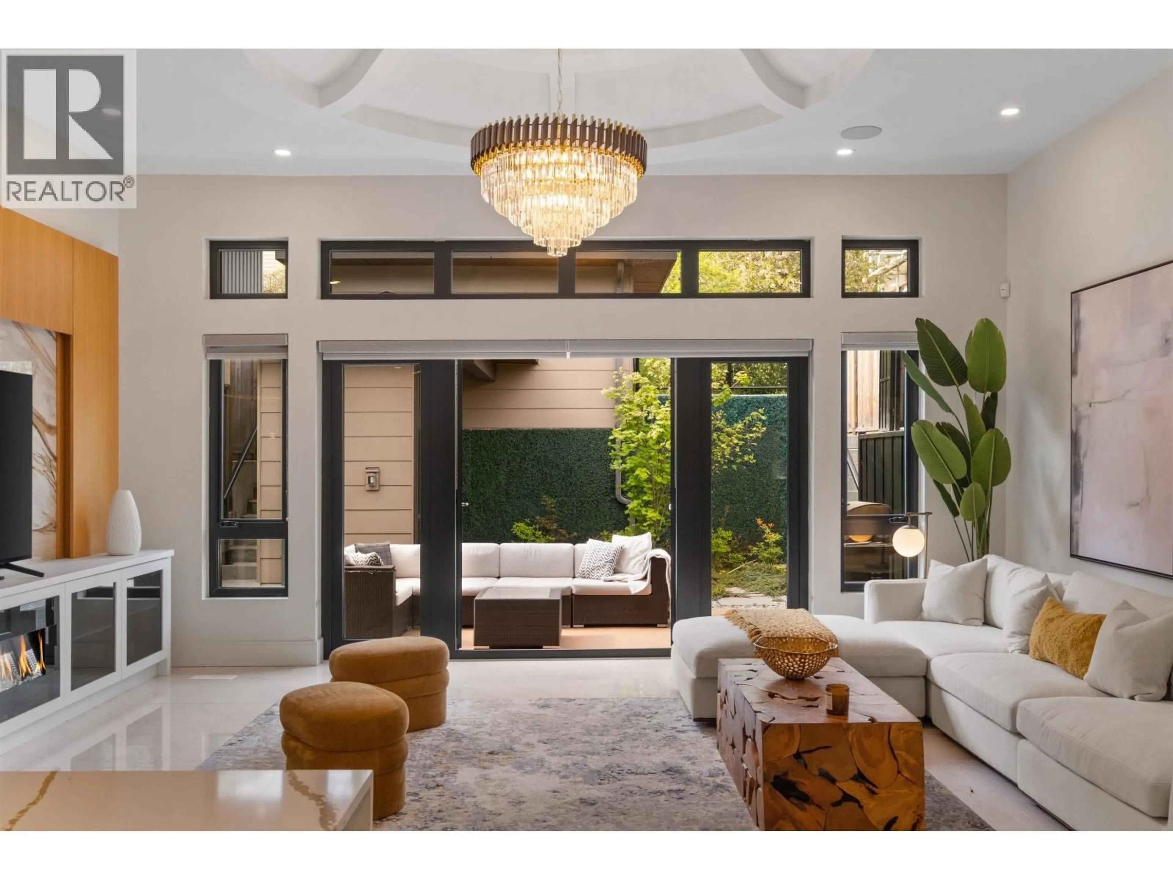Unknown for 1126 HEYWOOD STREET, North Vancouver British Columbia V7L1H4
