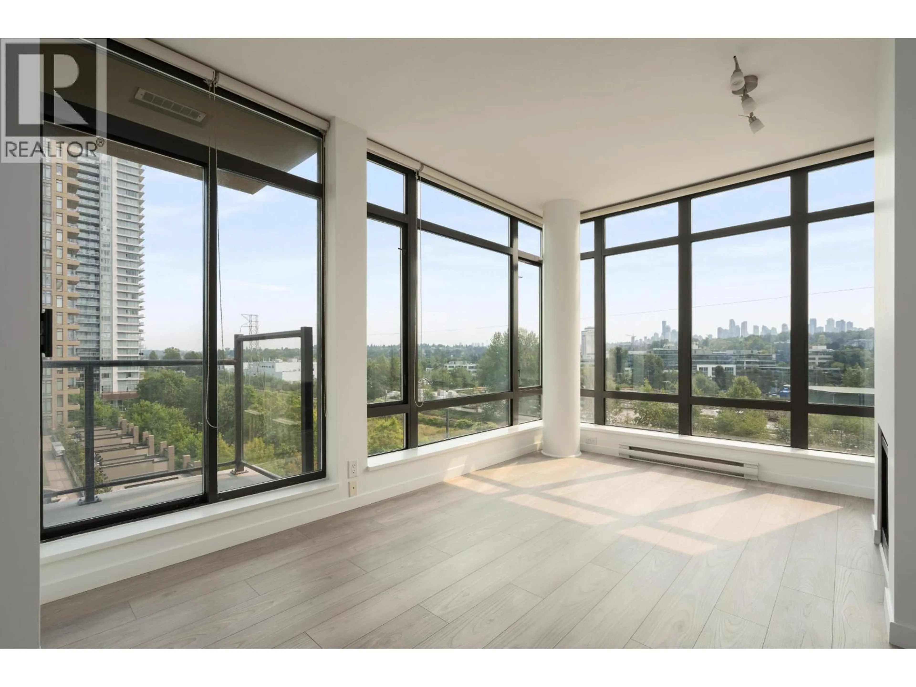 A pic of a room for 701 - 2345 MADISON AVENUE, Burnaby British Columbia V5C0B4