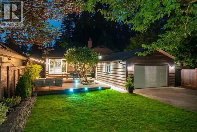1218 22ND STREET, North Vancouver 5