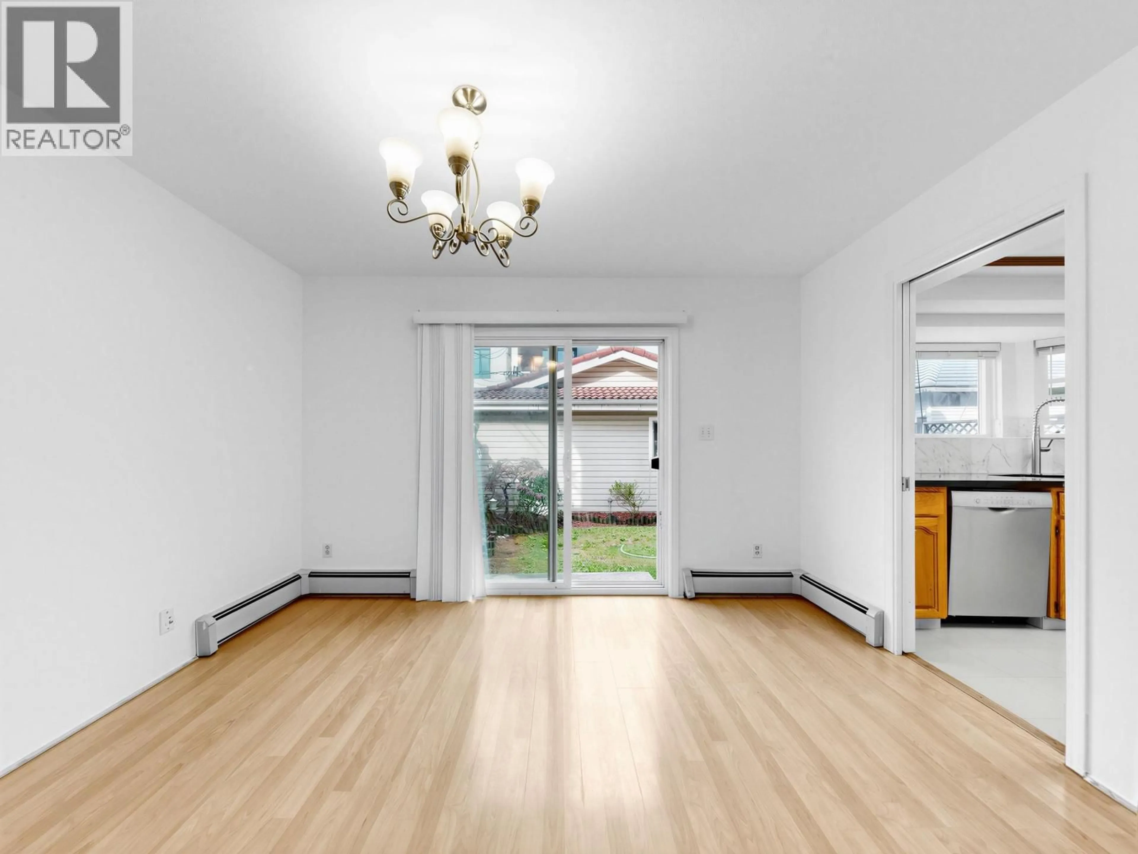 A pic of a room for 8377 SHAUGHNESSY STREET, Vancouver British Columbia V6P3Y1