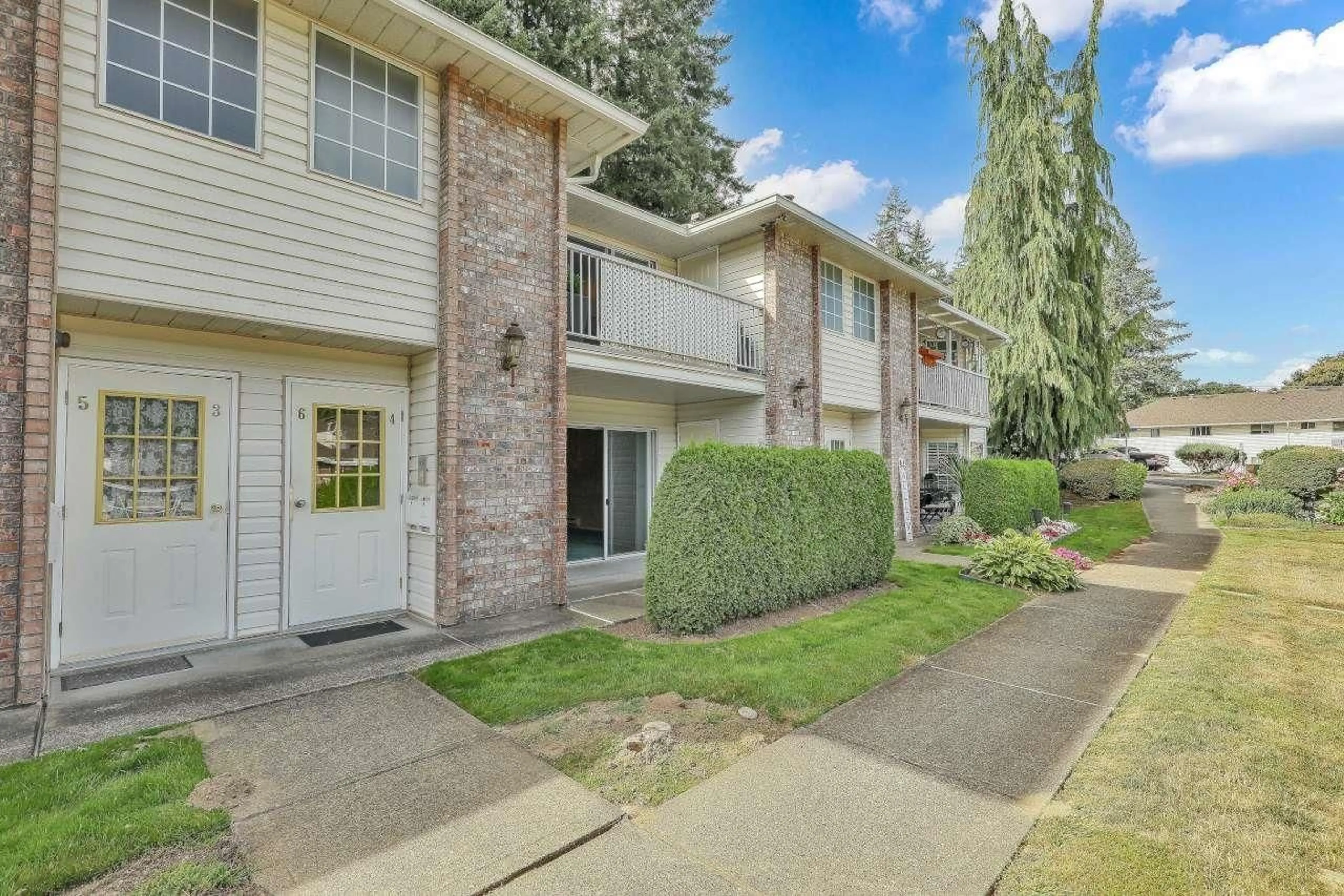 Patio, street for 3 - 33123 GEORGE FERGUSON WAY, Abbotsford British Columbia V2S2L6