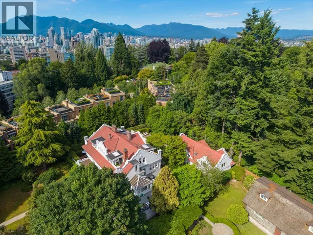 3296 GRANVILLE STREET, Vancouver 4
