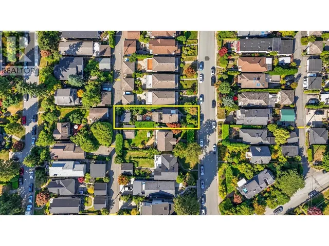 319 27TH STREET, North Vancouver 3