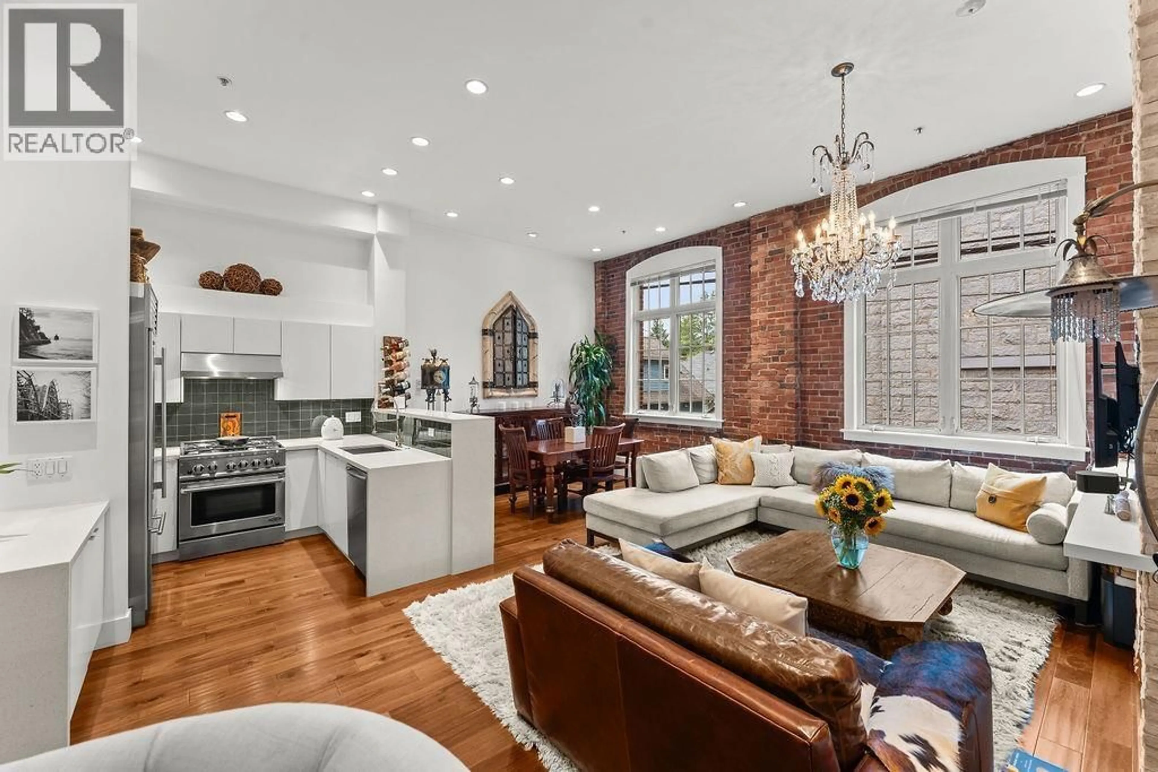 Open concept kitchen, ceramic/tile floor for 104 - 1811 W 16TH AVENUE, Vancouver British Columbia V6J2M3